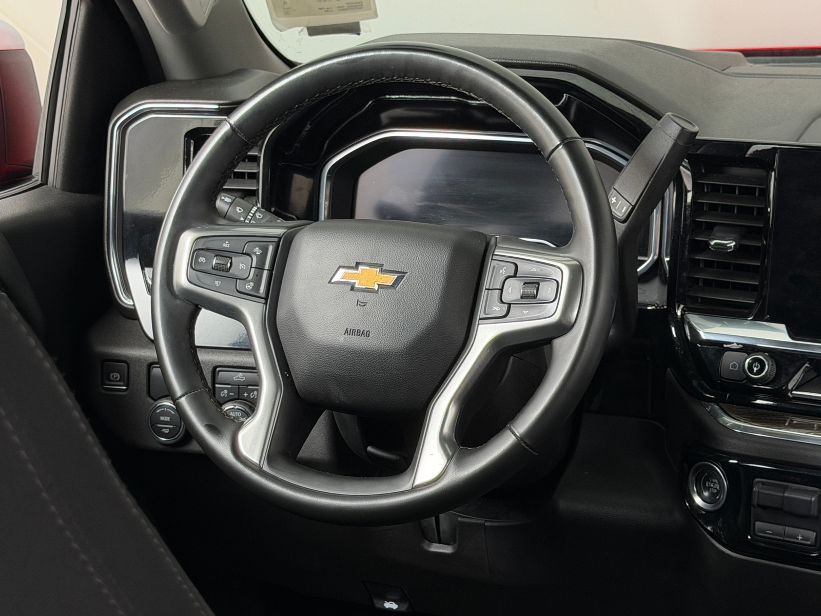 Thumbnail: 2025 Chevrolet Silverado 1500 - 5