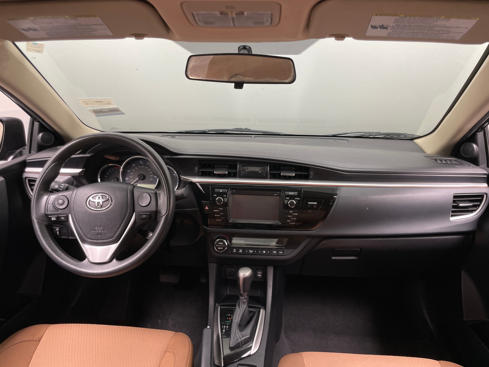 Thumbnail: 2015 Toyota Corolla - 3