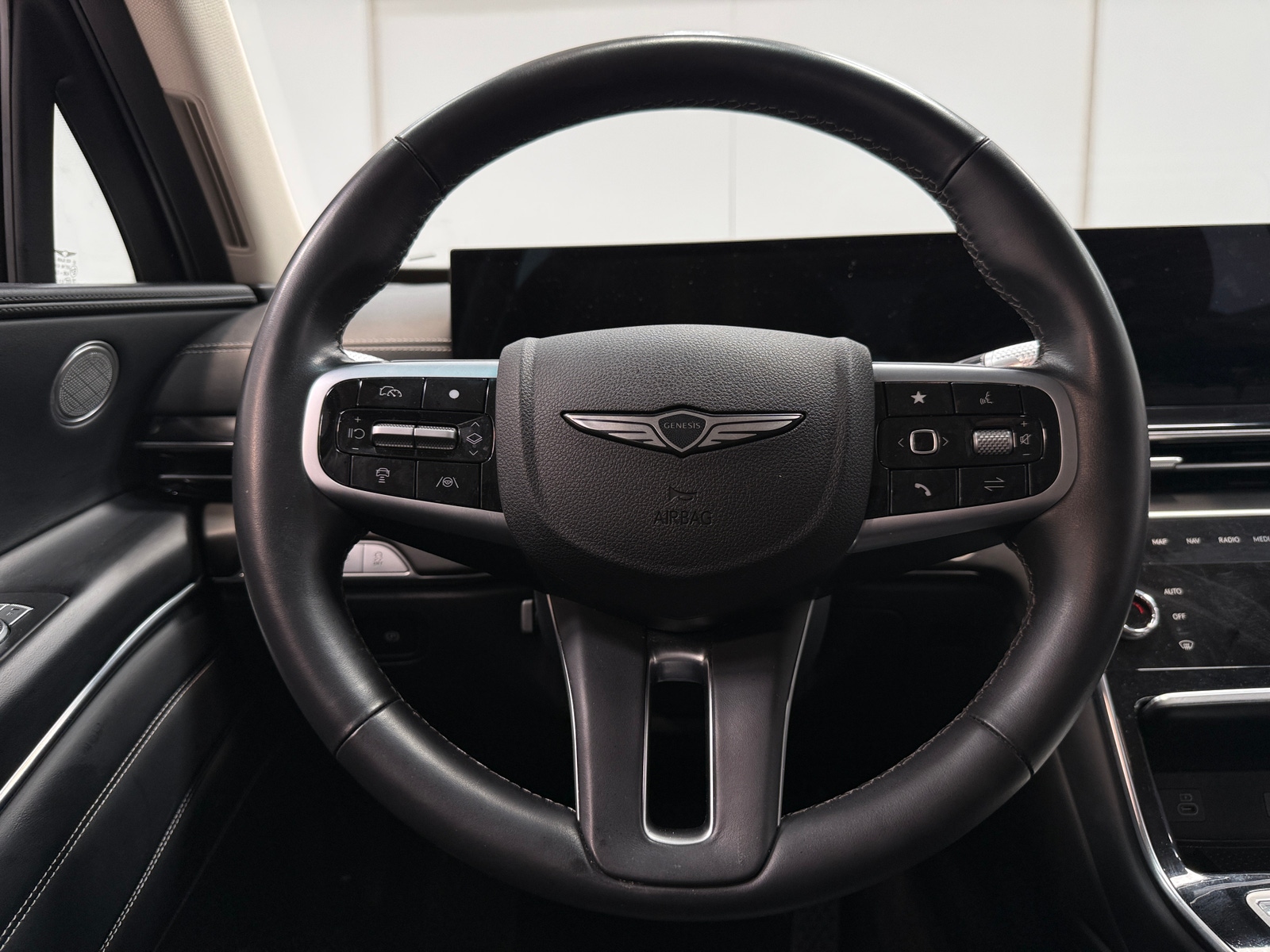 Thumbnail: 2025 Genesis GV80 - 4
