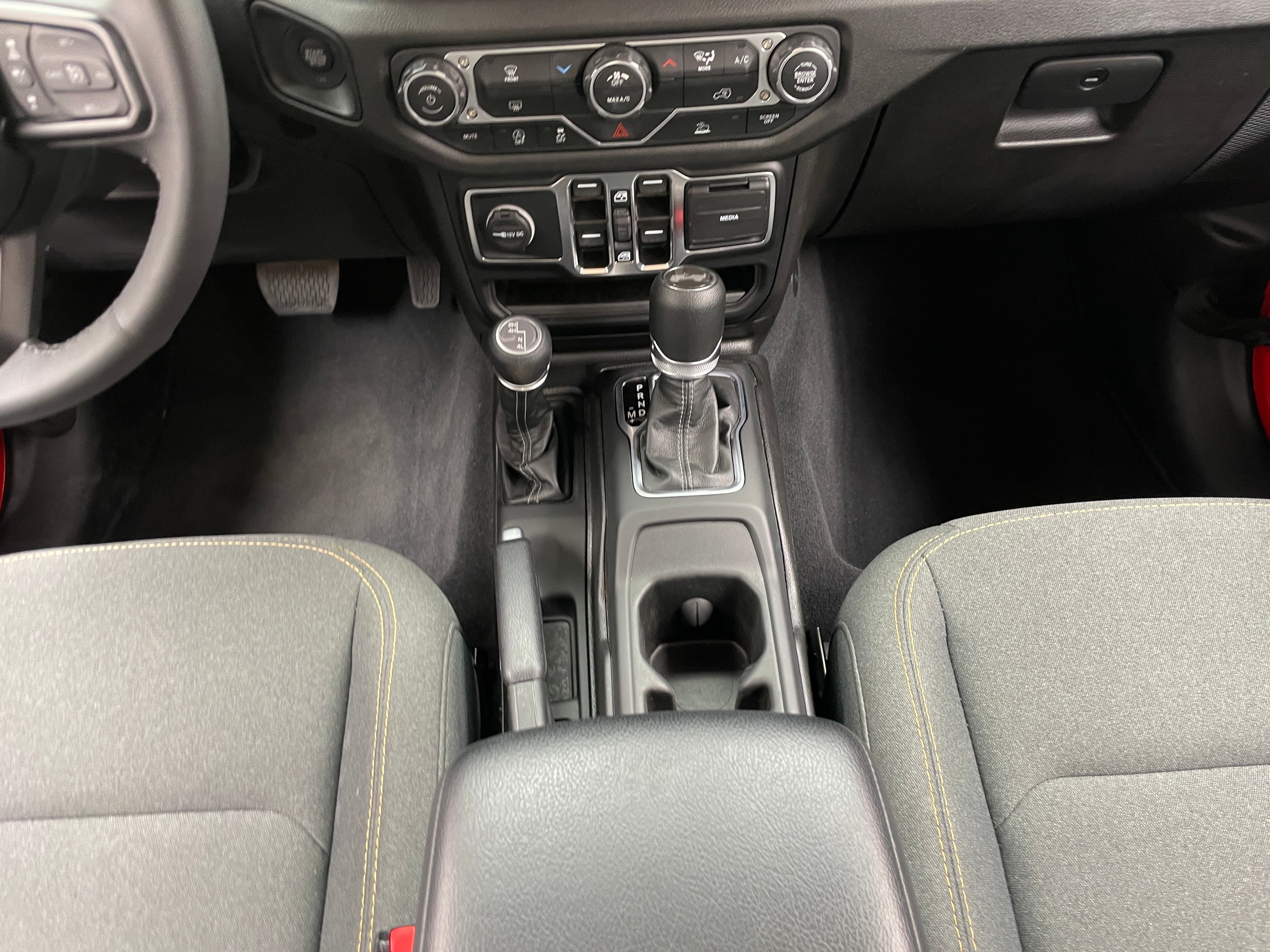 2025 Jeep Wrangler 4-Door Sport S - Photo 4