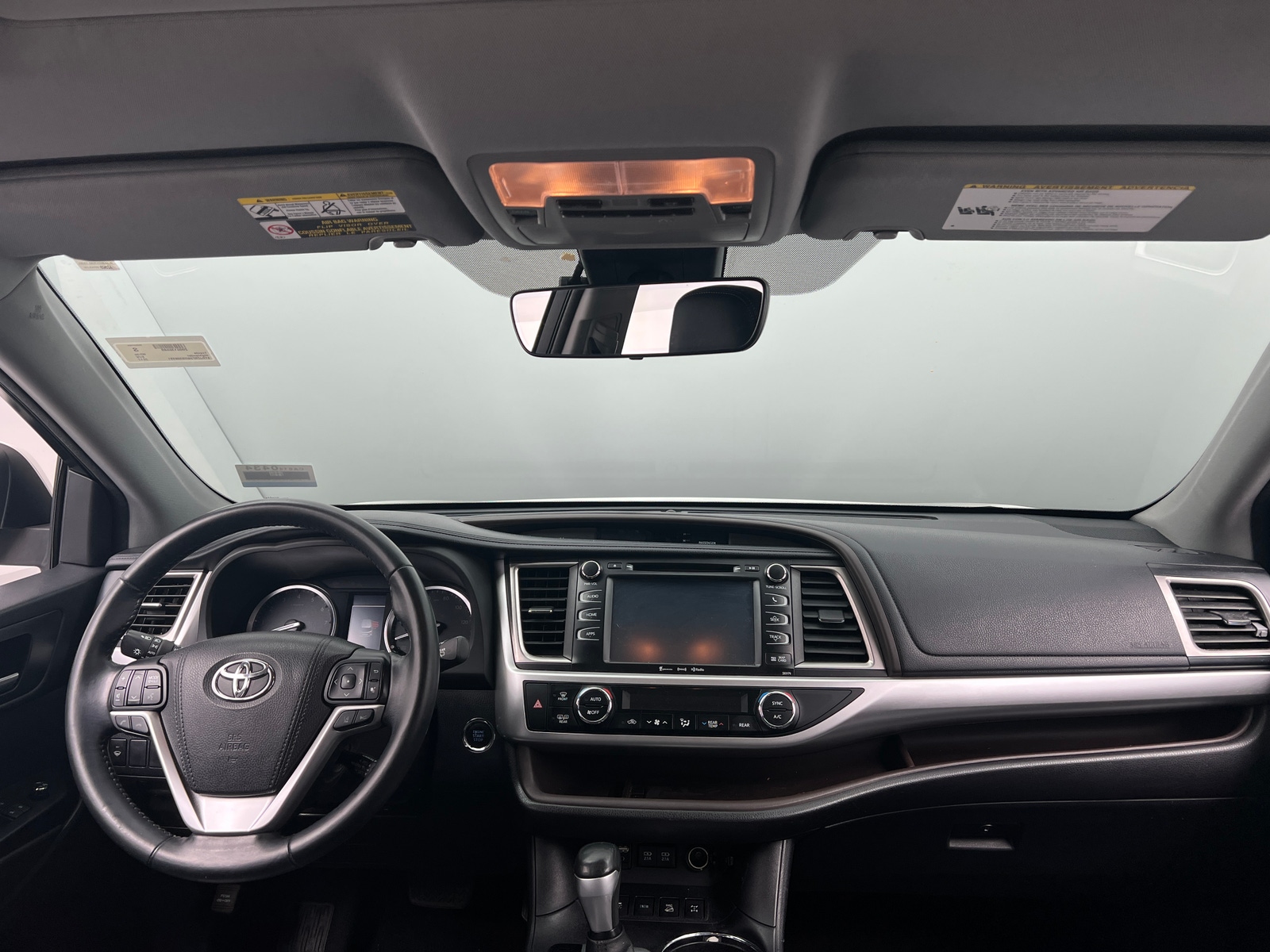 Thumbnail: 2017 Toyota Highlander - 3