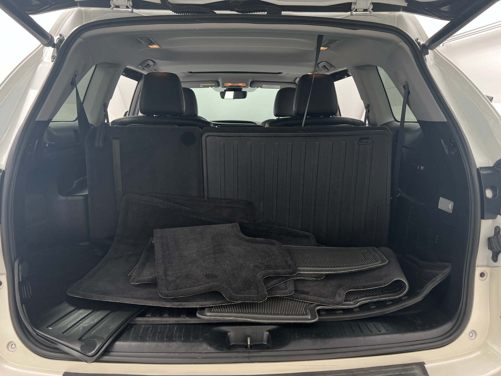 Thumbnail: 2017 Toyota Highlander - 7