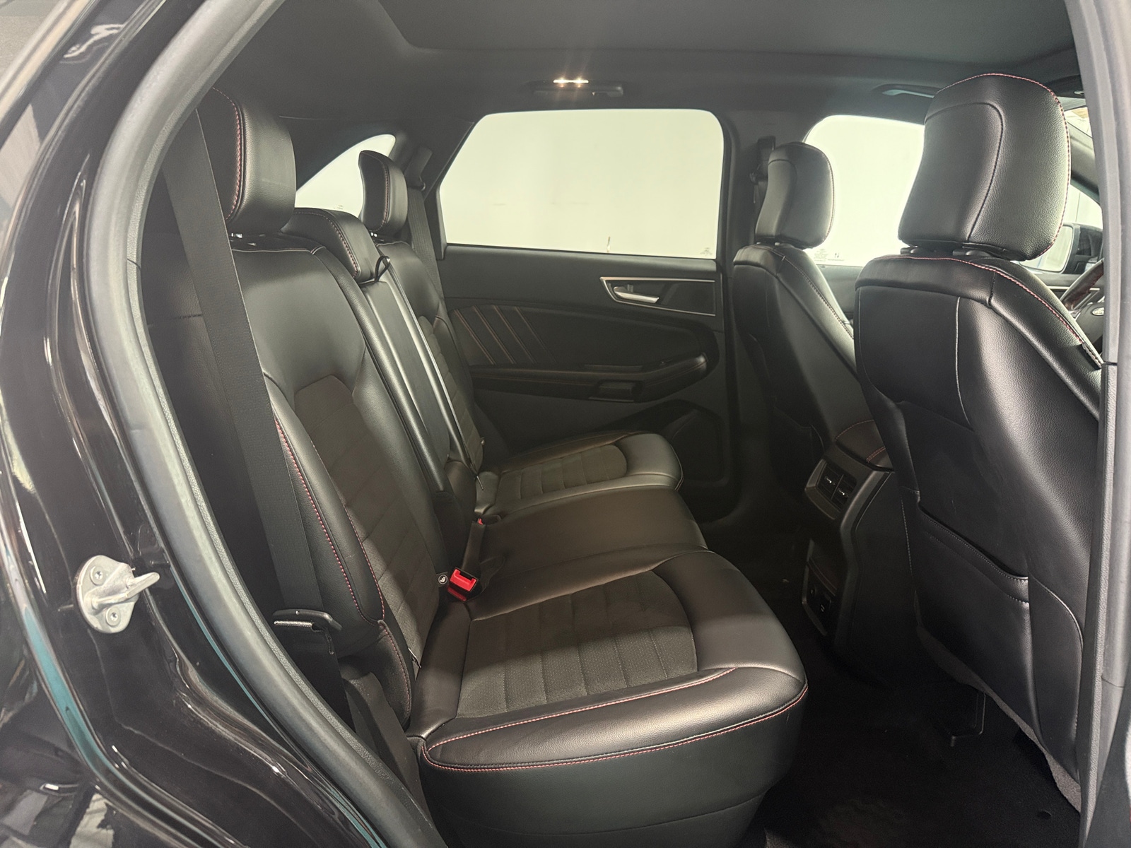 Thumbnail: 2023 Ford Edge - 5
