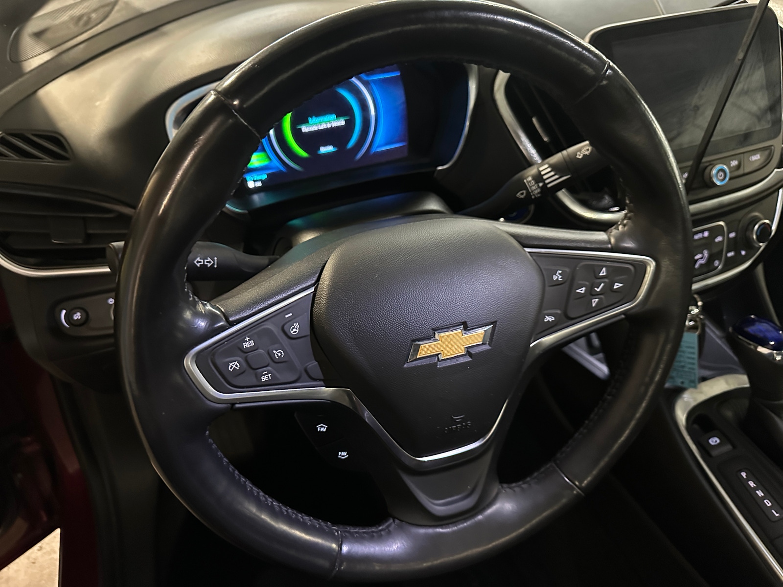 Thumbnail: 2018 Chevrolet Volt - 4