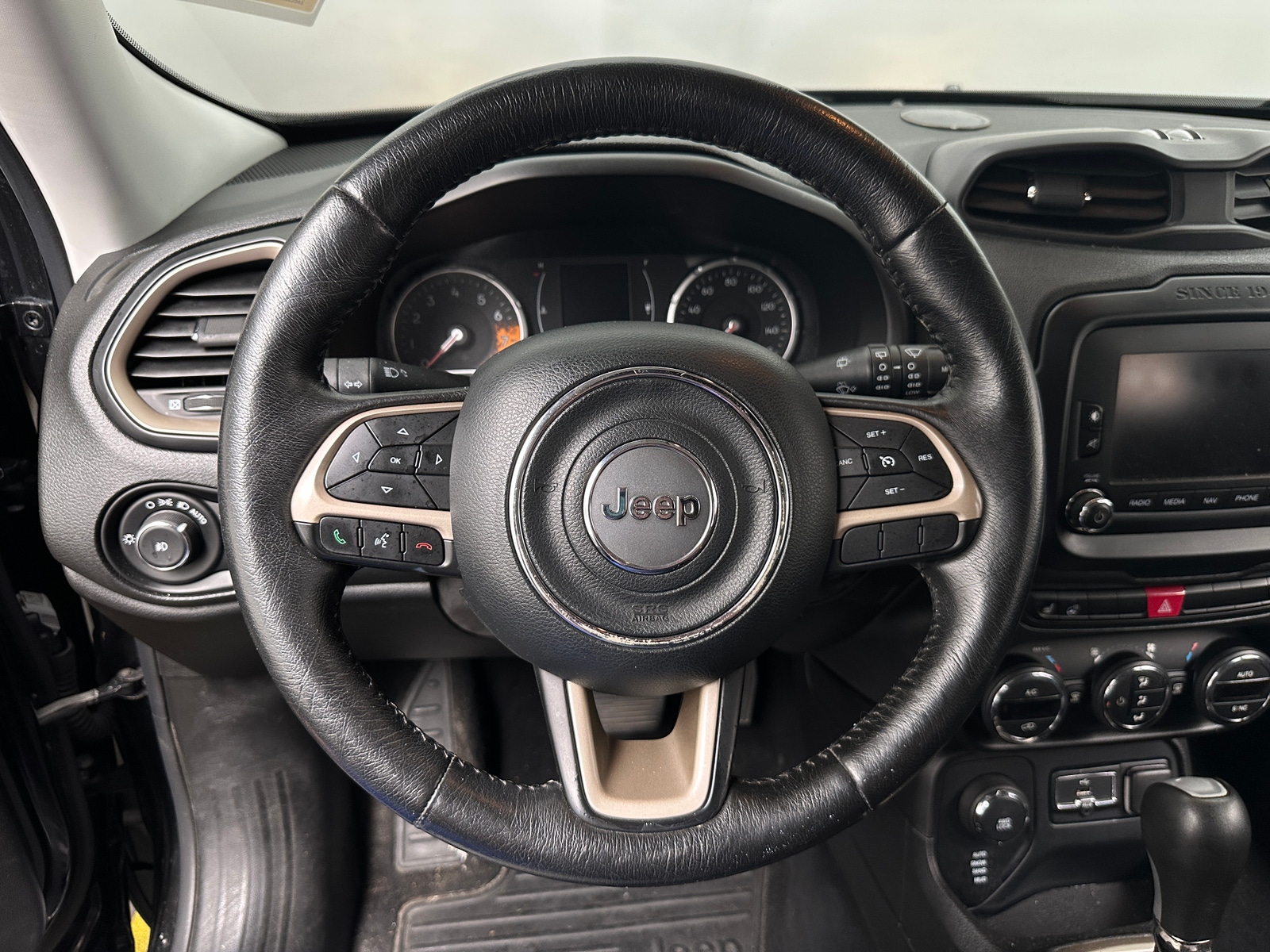 Thumbnail: 2015 Jeep Renegade - 5
