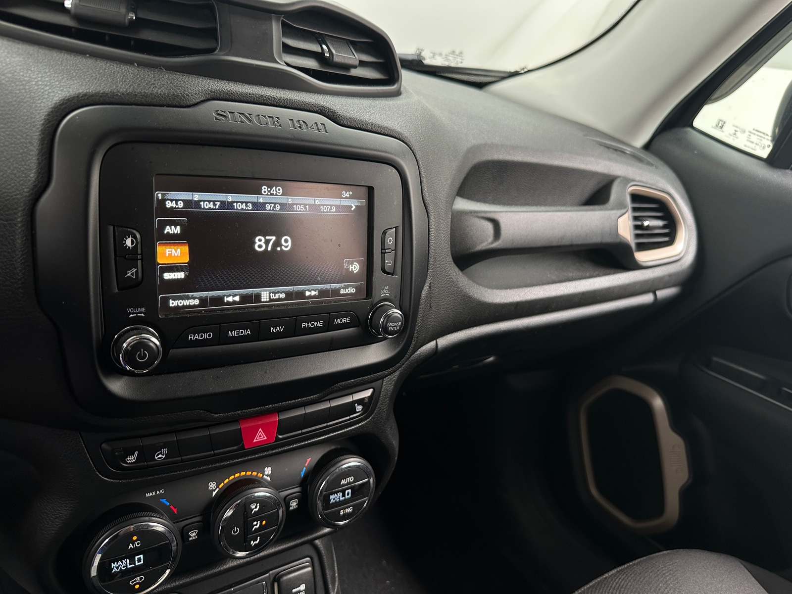 Thumbnail: 2015 Jeep Renegade - 4