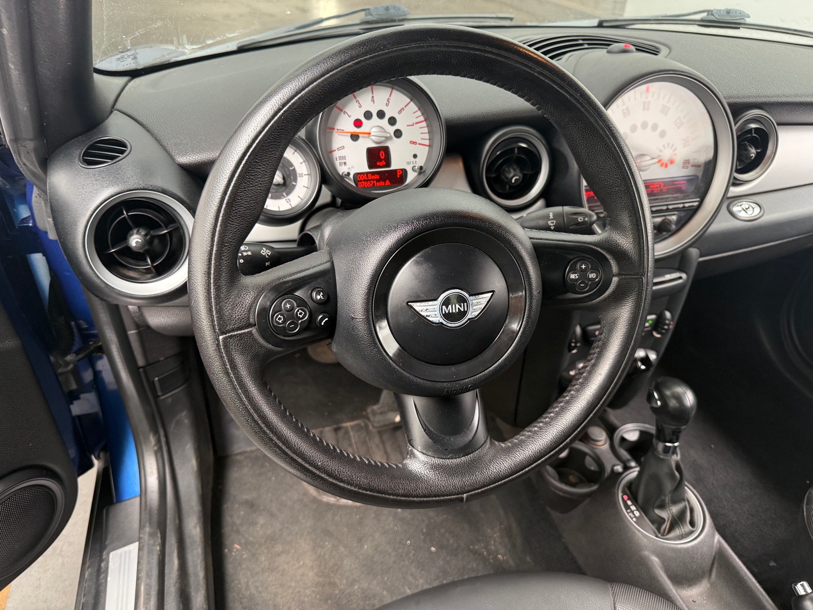 Thumbnail: 2012 MINI Cooper Convertible - 4