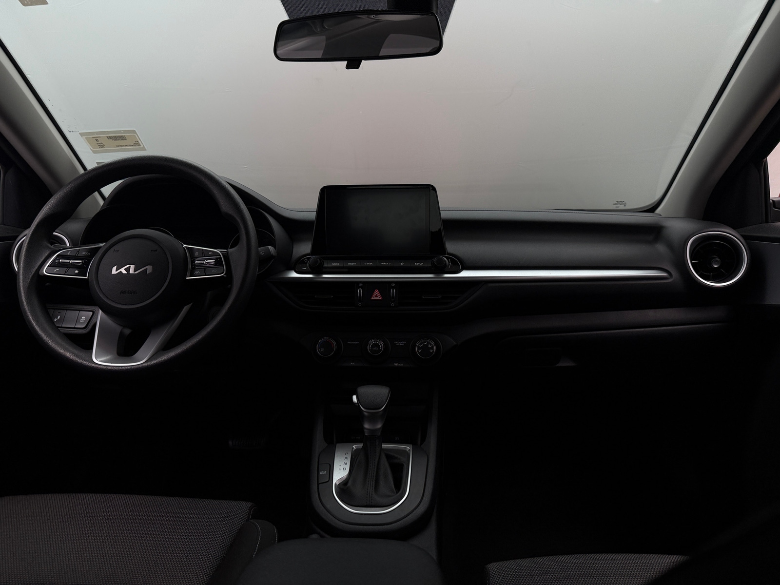 Thumbnail: 2024 Kia Forte - 3