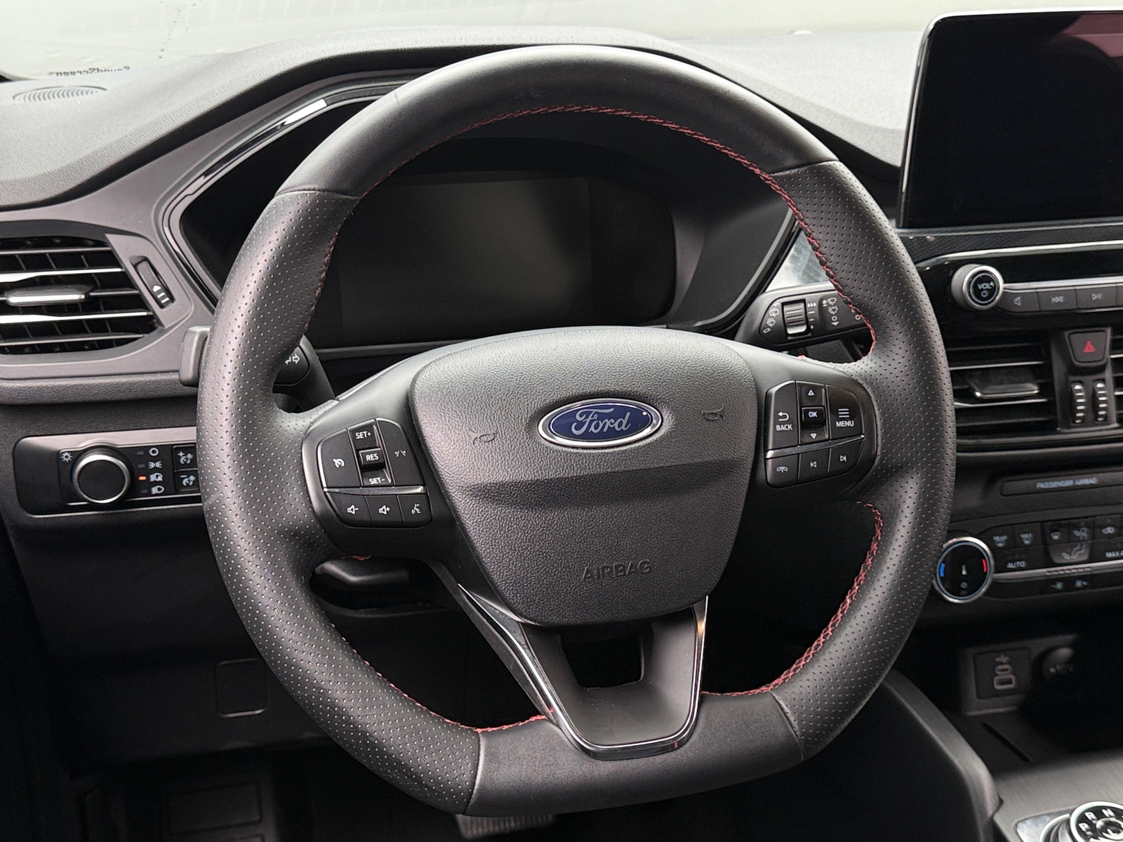 Thumbnail: 2025 Ford Escape - 5