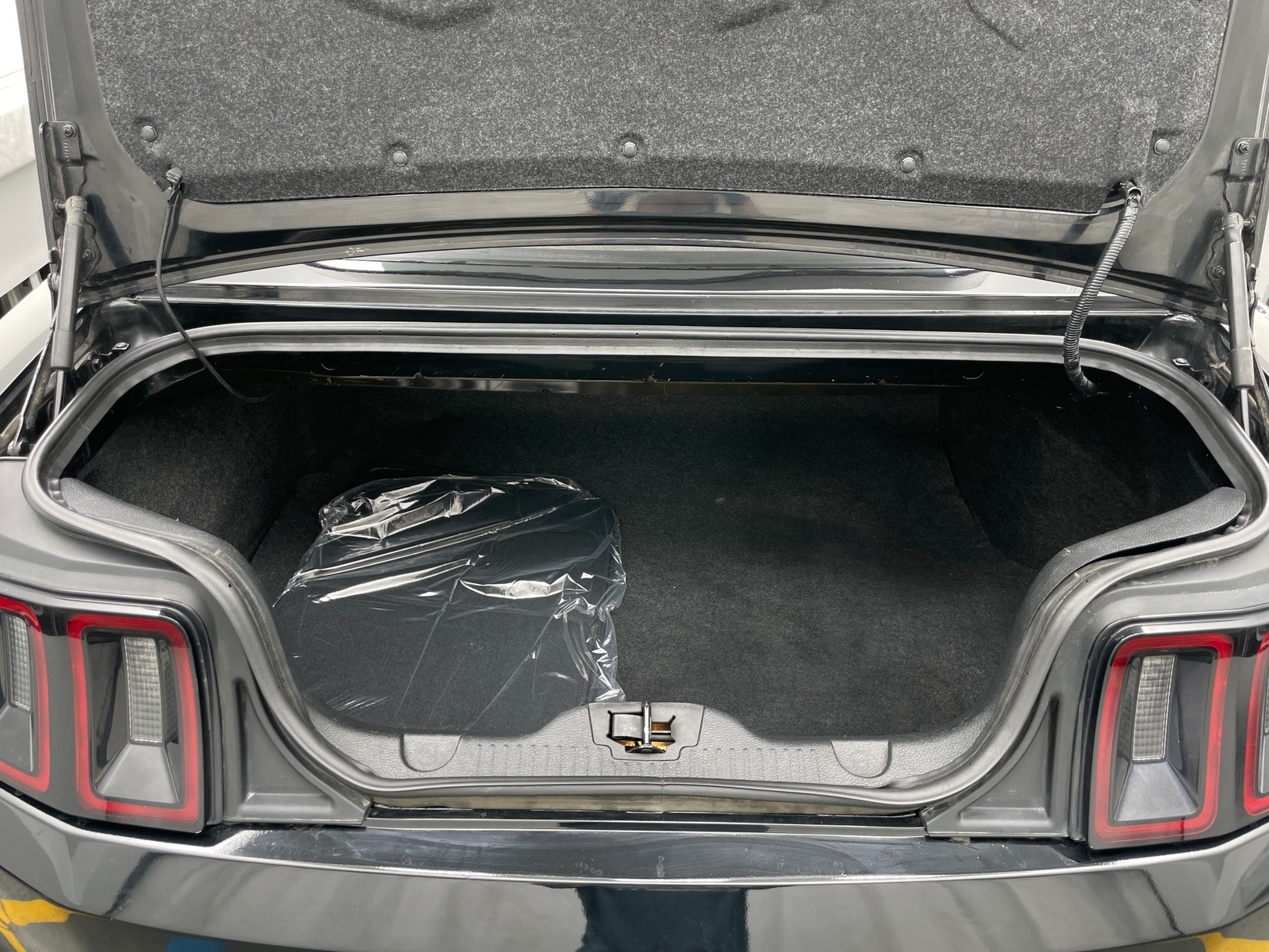 Thumbnail: 2014 Ford Mustang - 7