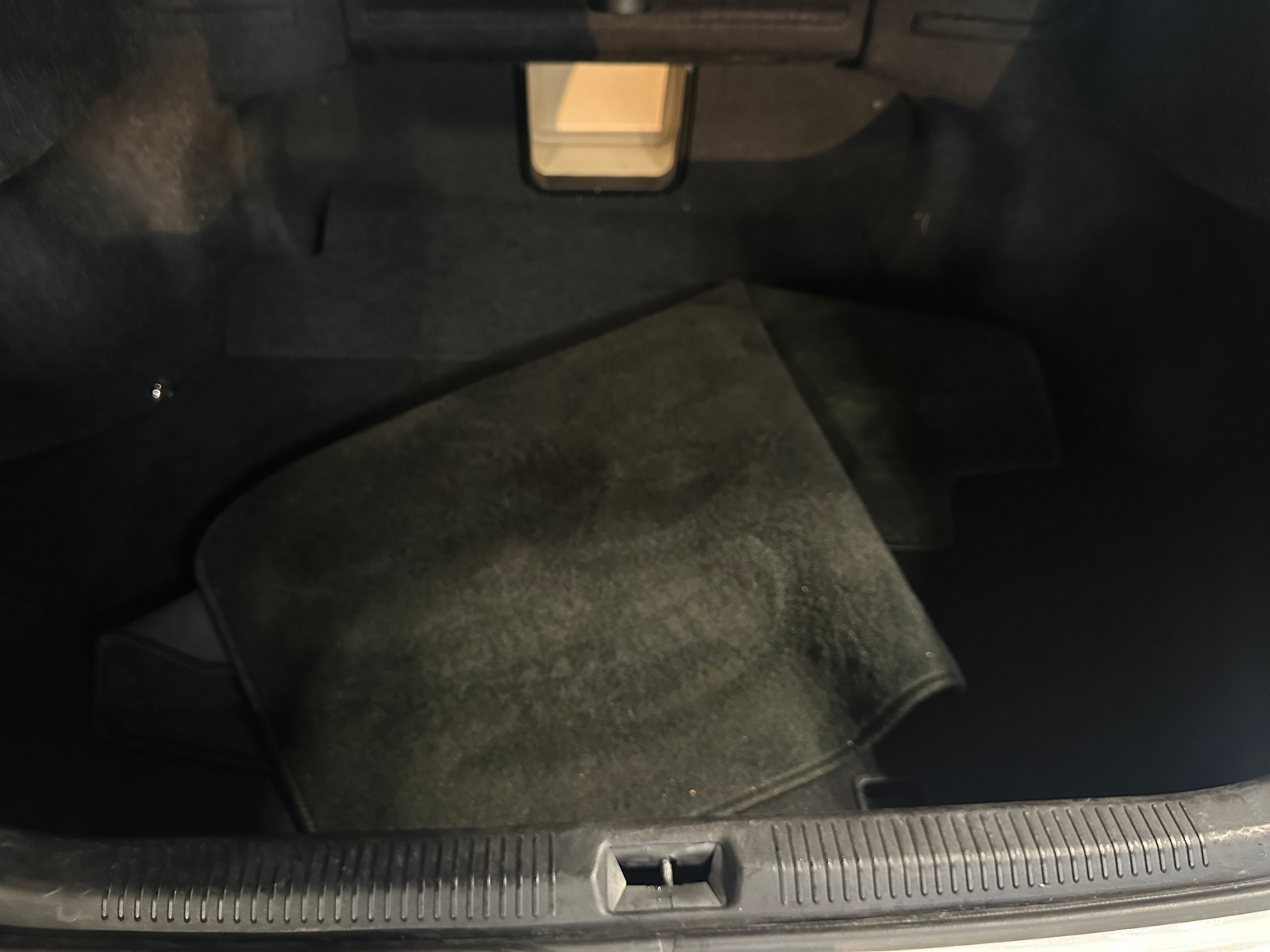 Thumbnail: 2011 Lexus ES - 6