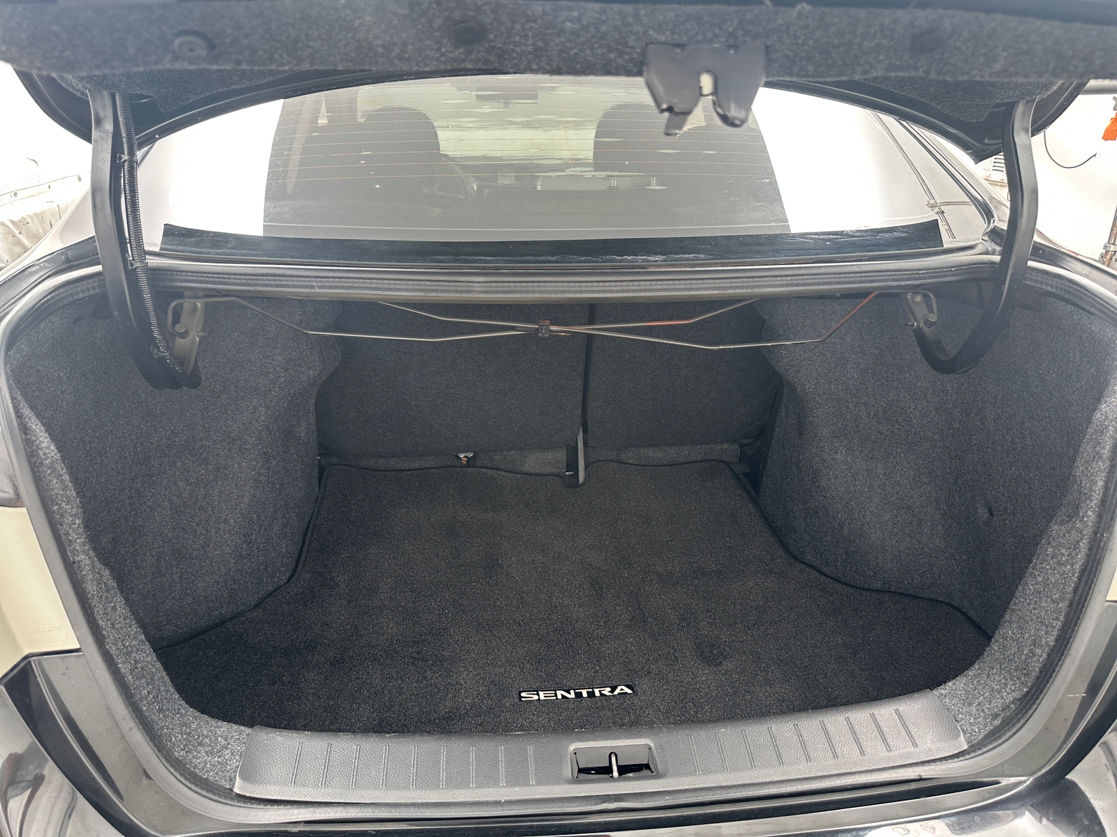 Thumbnail: 2019 Nissan Sentra - 7