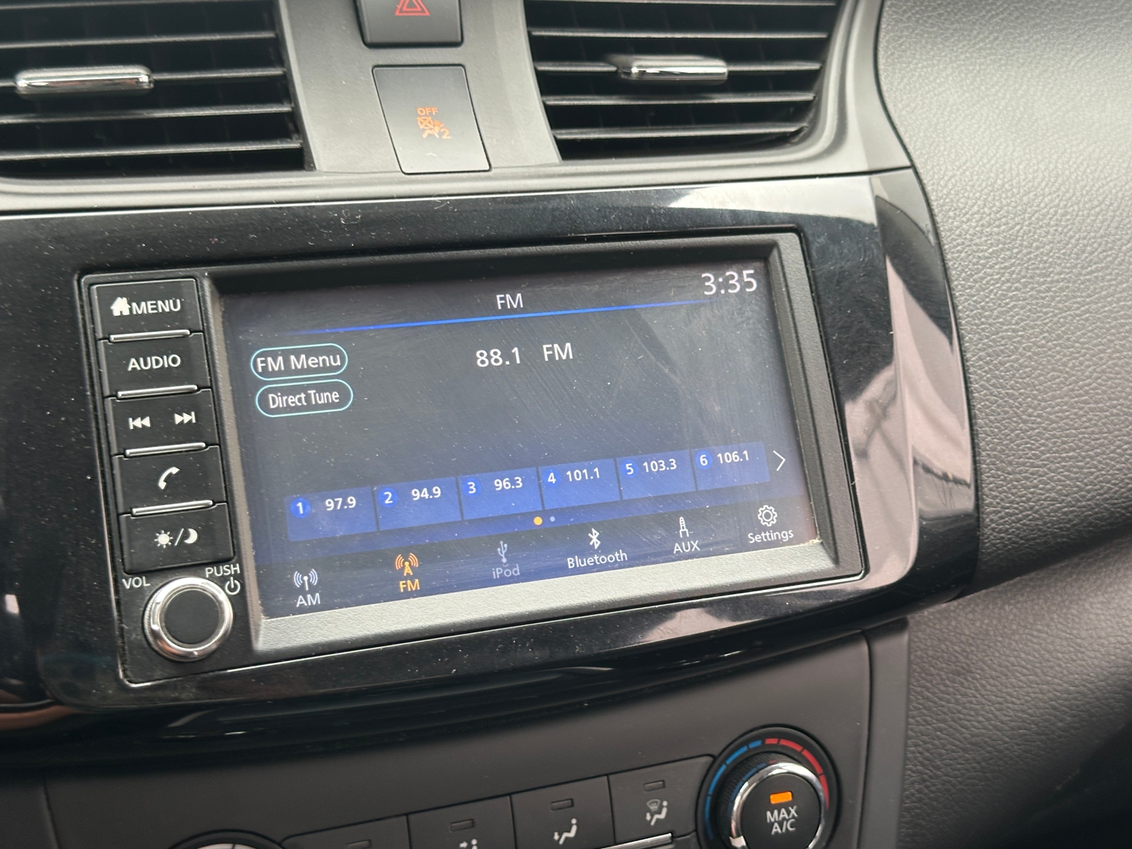 Thumbnail: 2019 Nissan Sentra - 4