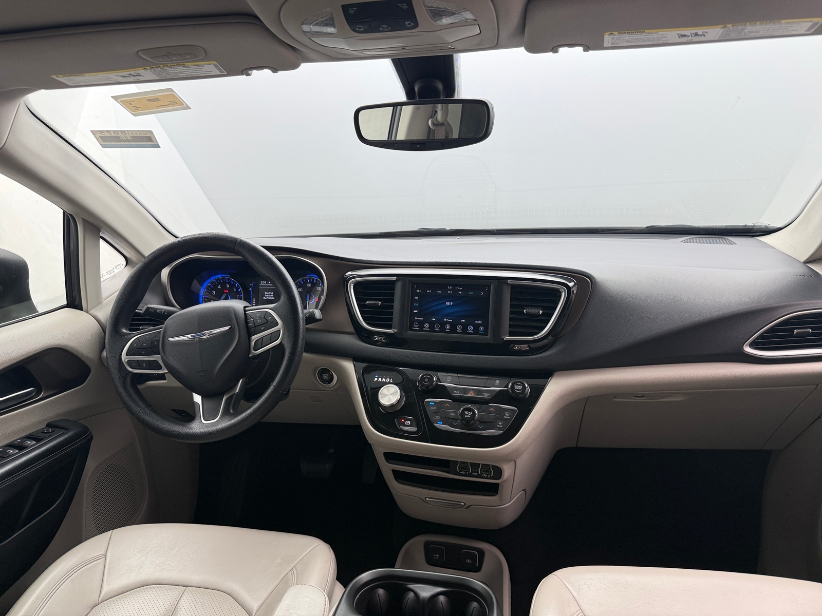 Thumbnail: 2021 Chrysler Voyager - 2