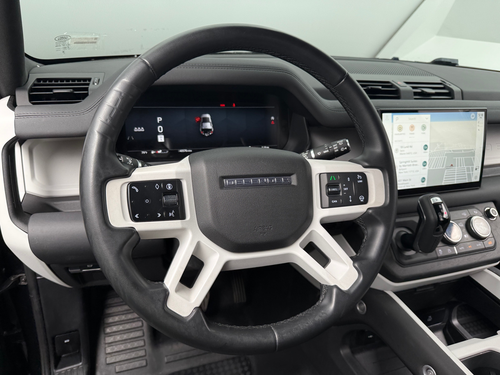 Thumbnail: 2025 Land Rover Defender - 4