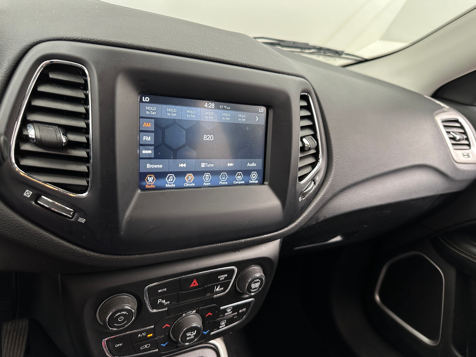 Thumbnail: 2021 Jeep Compass - 4