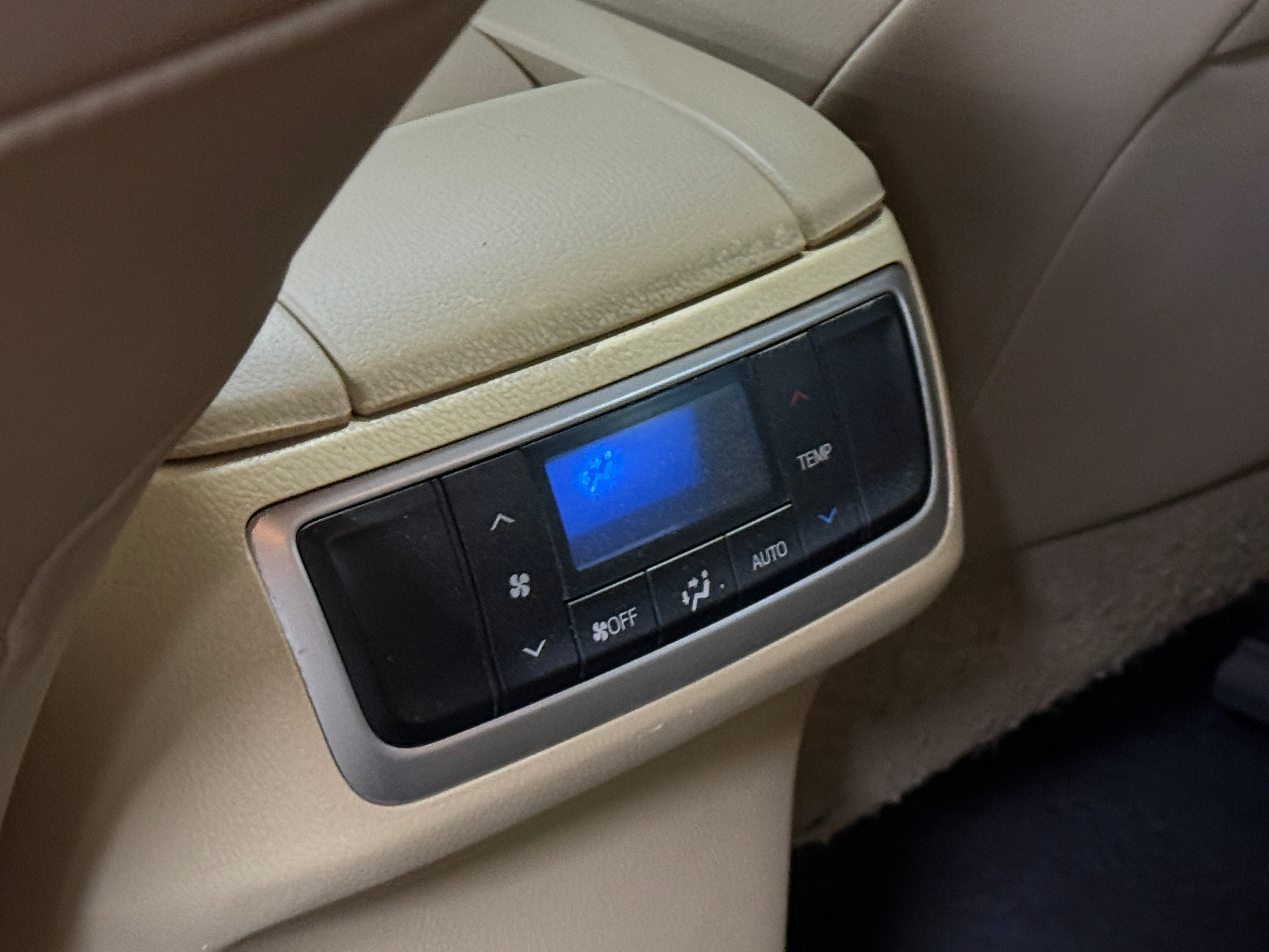 2016 Toyota Highlander XLE - Photo 5