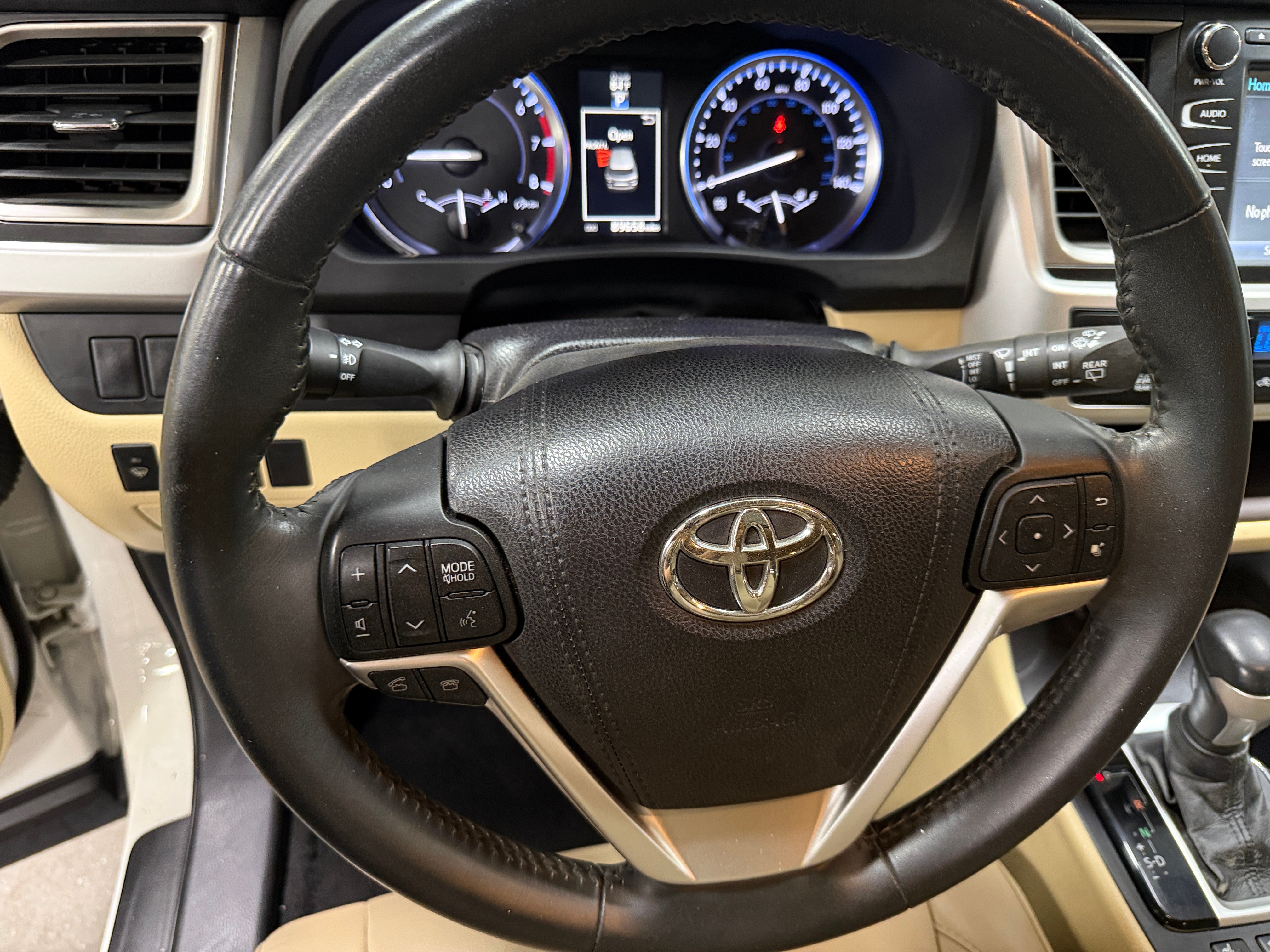 2016 Toyota Highlander XLE - Photo 8