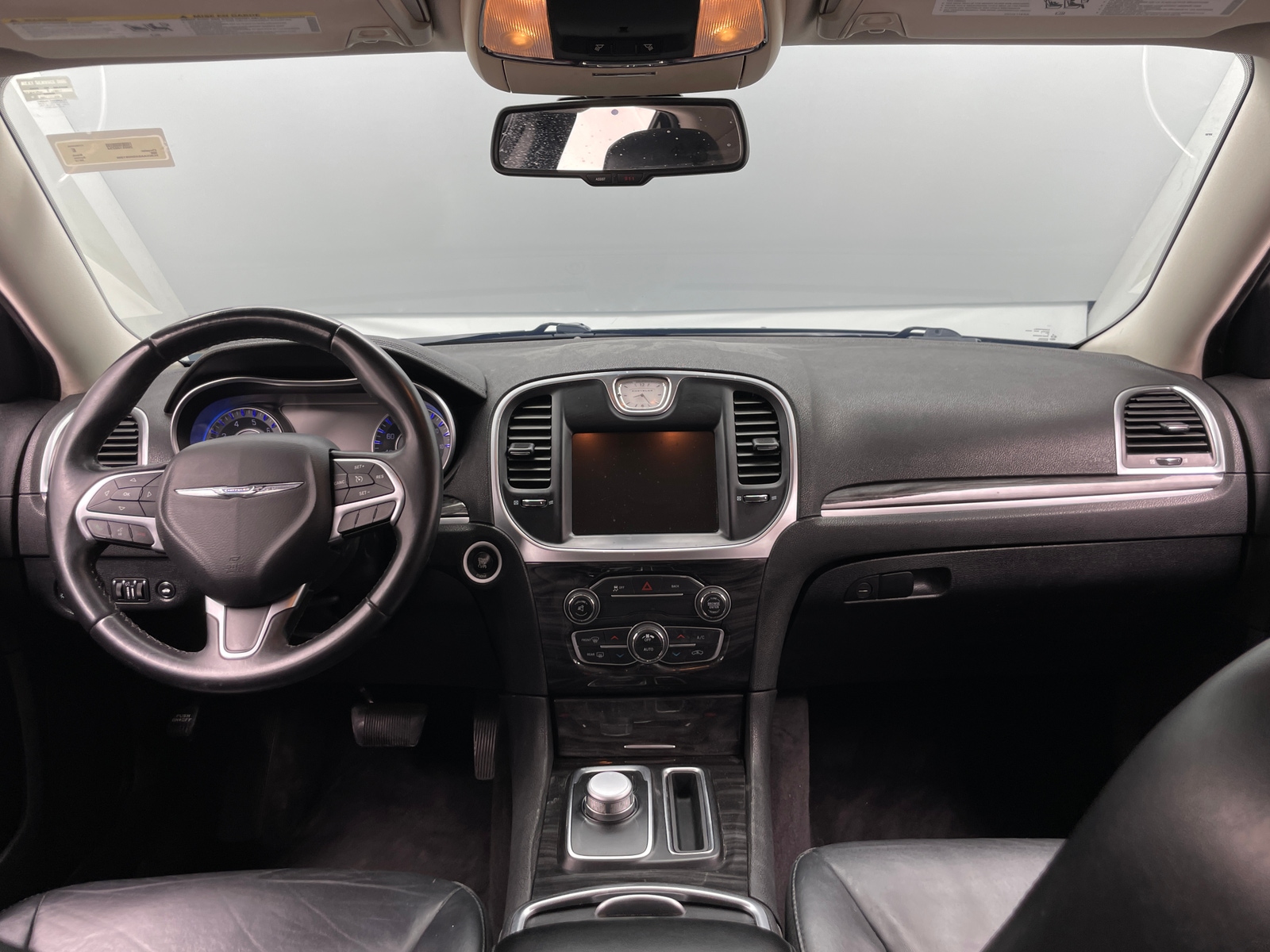 Thumbnail: 2016 Chrysler 300 - 2