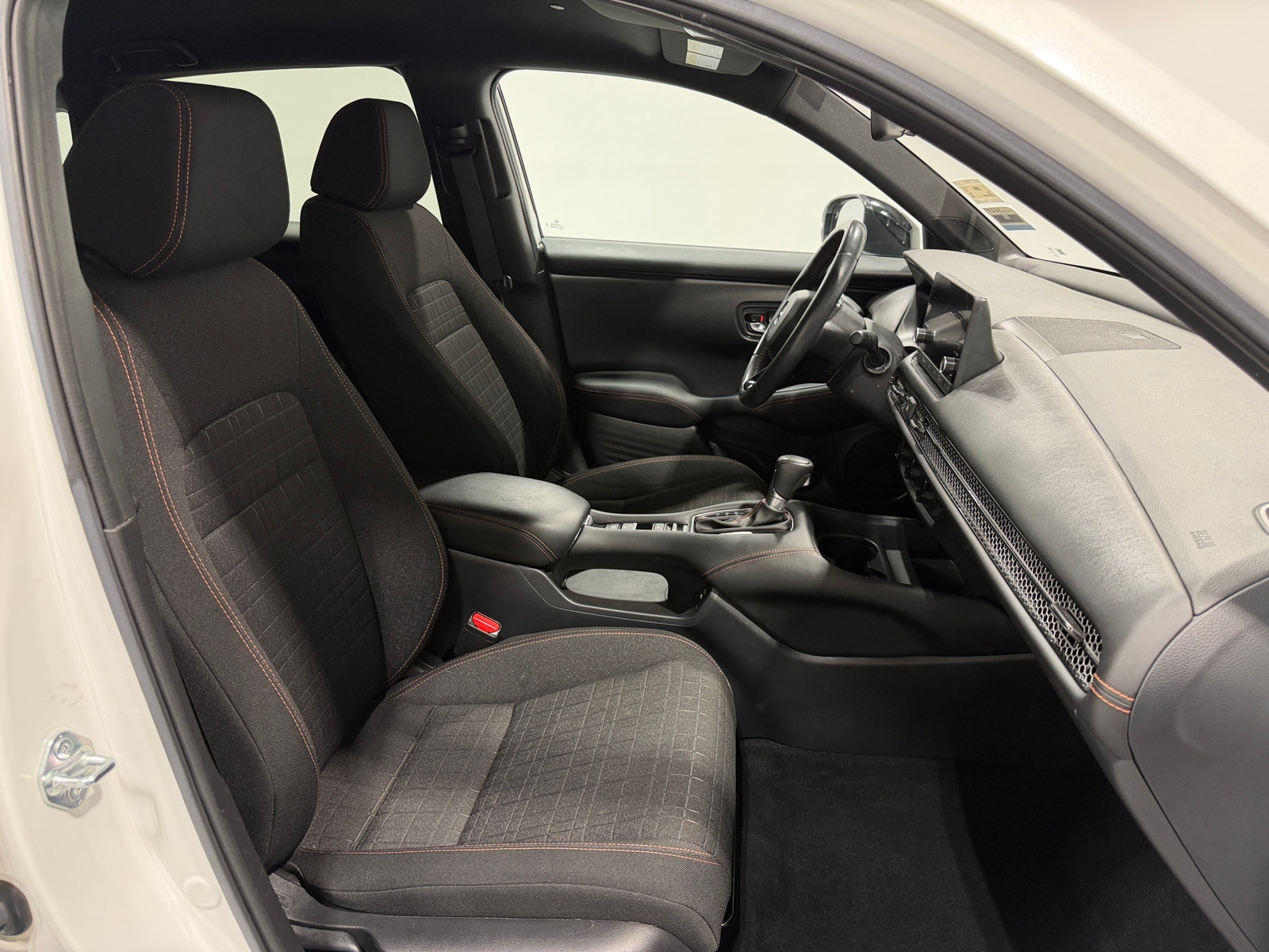 Thumbnail: 2024 Honda HR-V - 2