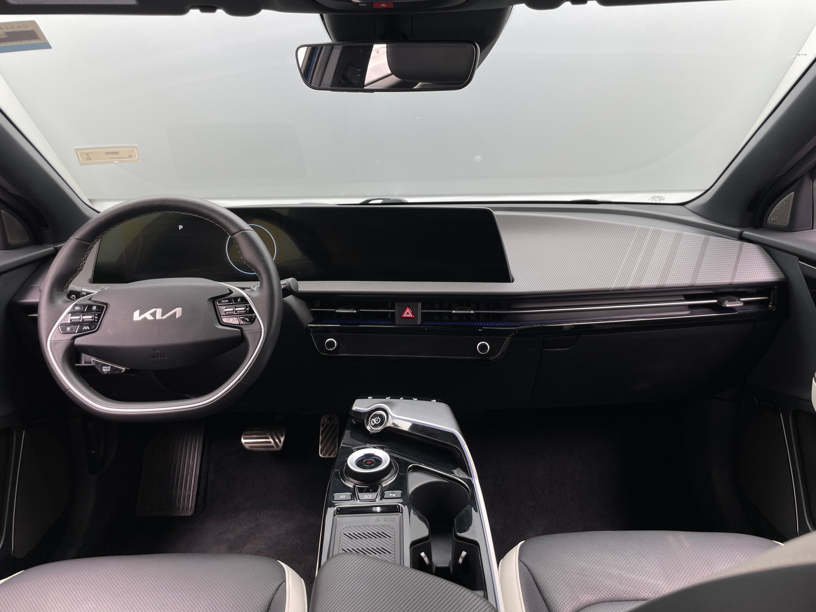Thumbnail: 2024 Kia EV6 - 2