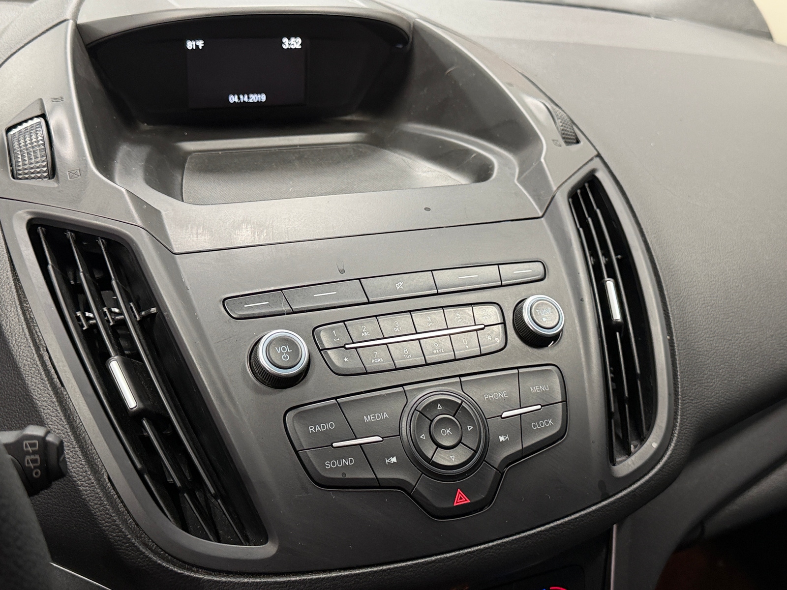 Thumbnail: 2019 Ford Escape - 4