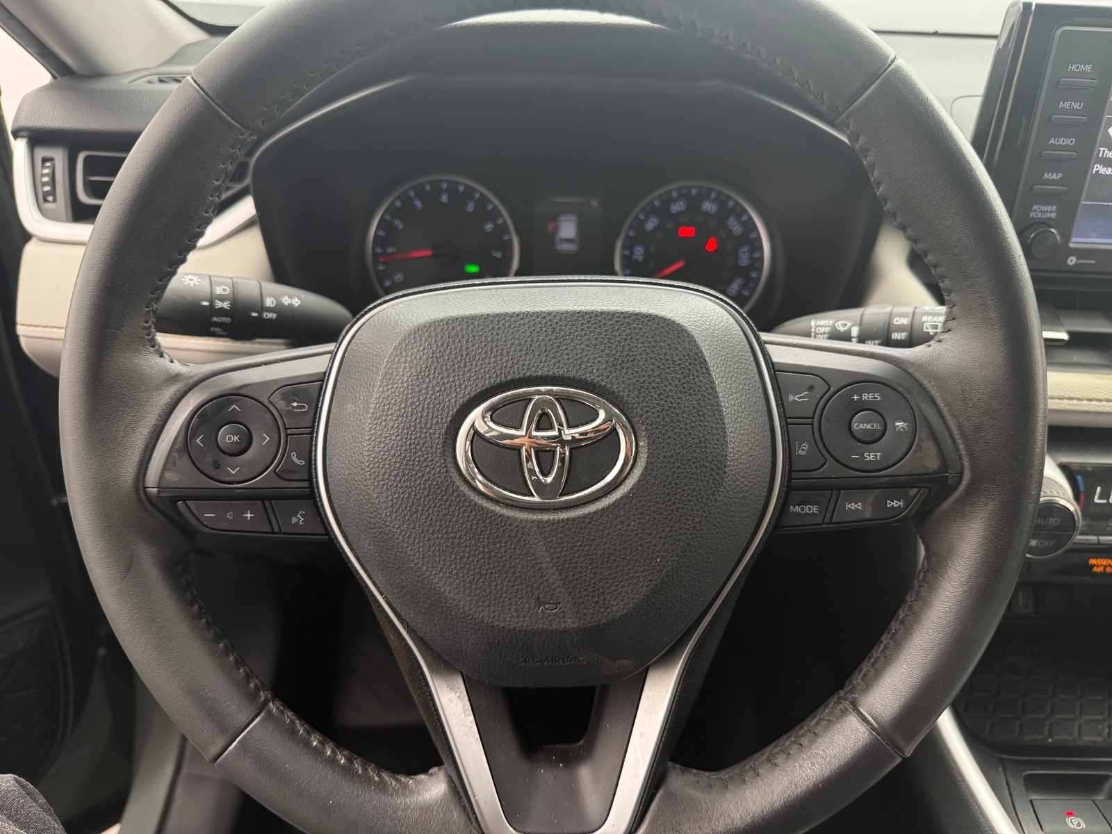 Thumbnail: 2021 Toyota RAV4 - 4