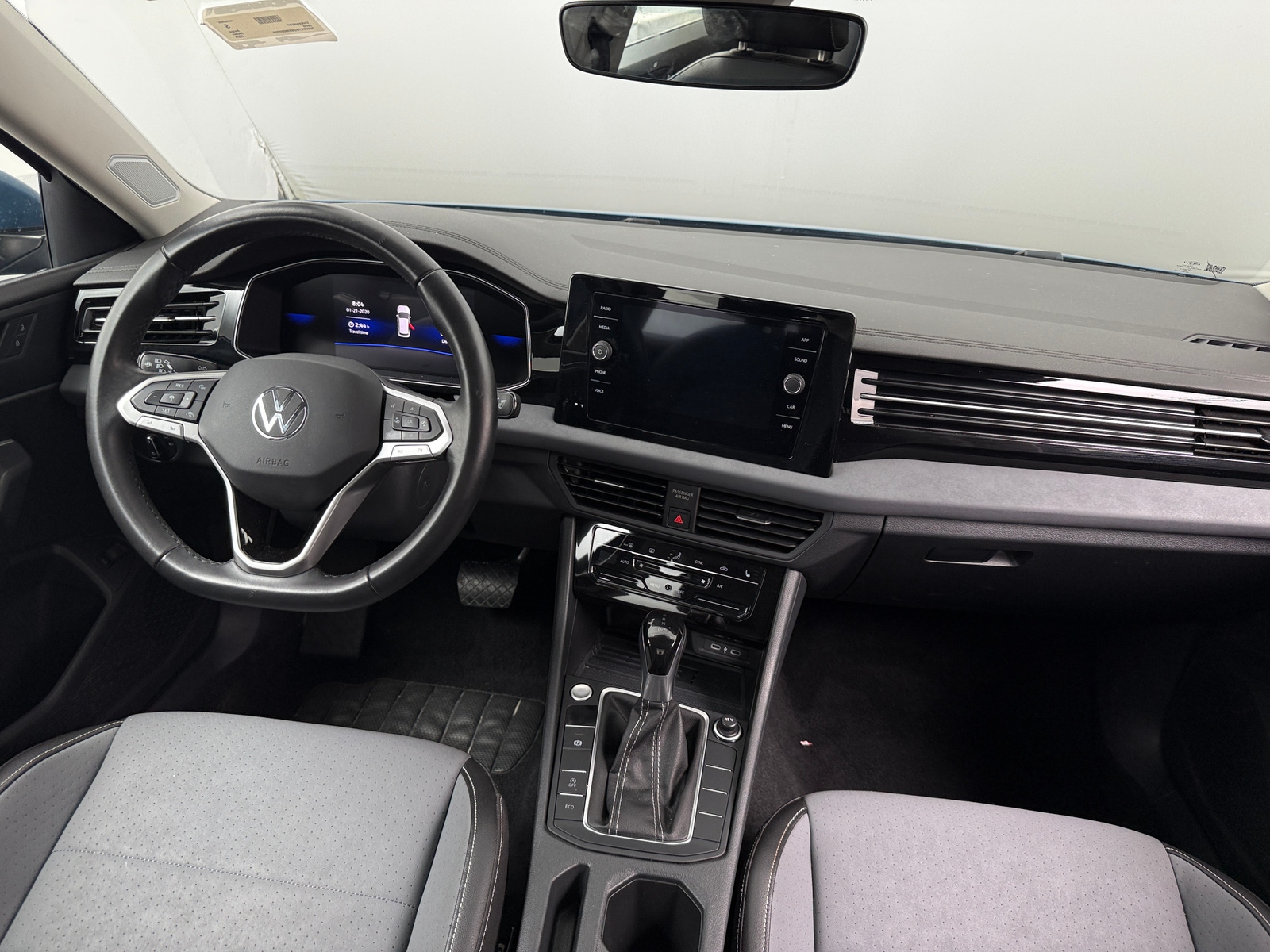 Thumbnail: 2025 Volkswagen Jetta - 2