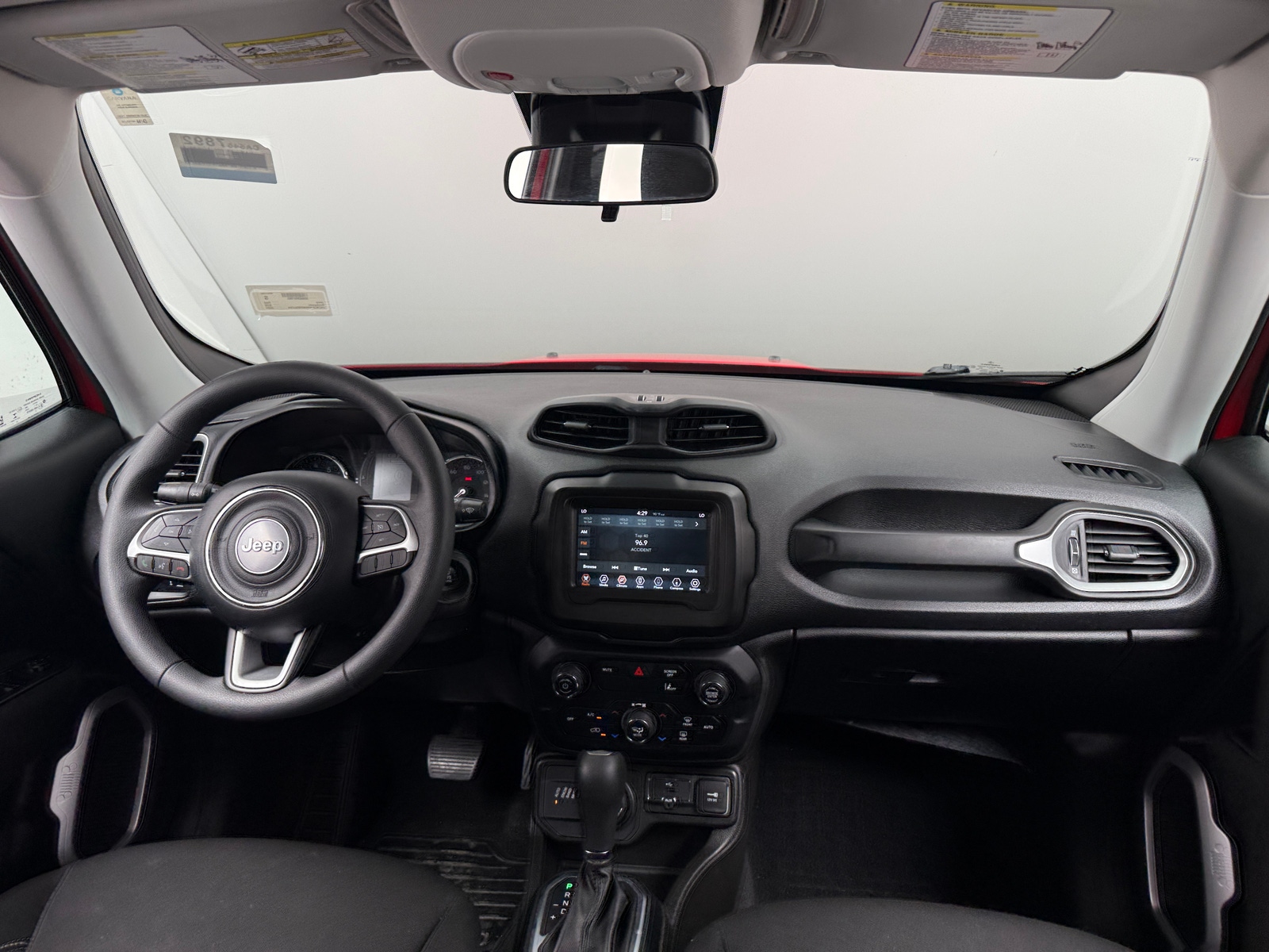 Thumbnail: 2021 Jeep Renegade - 3