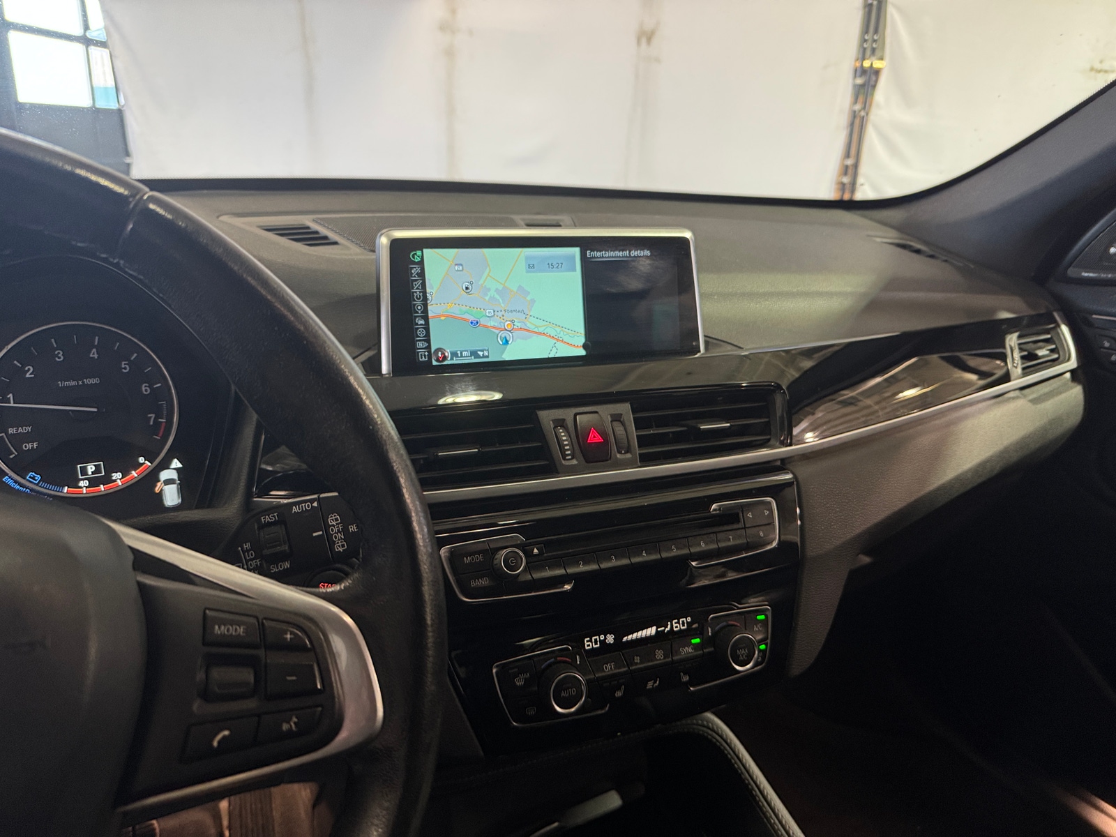 Thumbnail: 2017 BMW X1 - 3