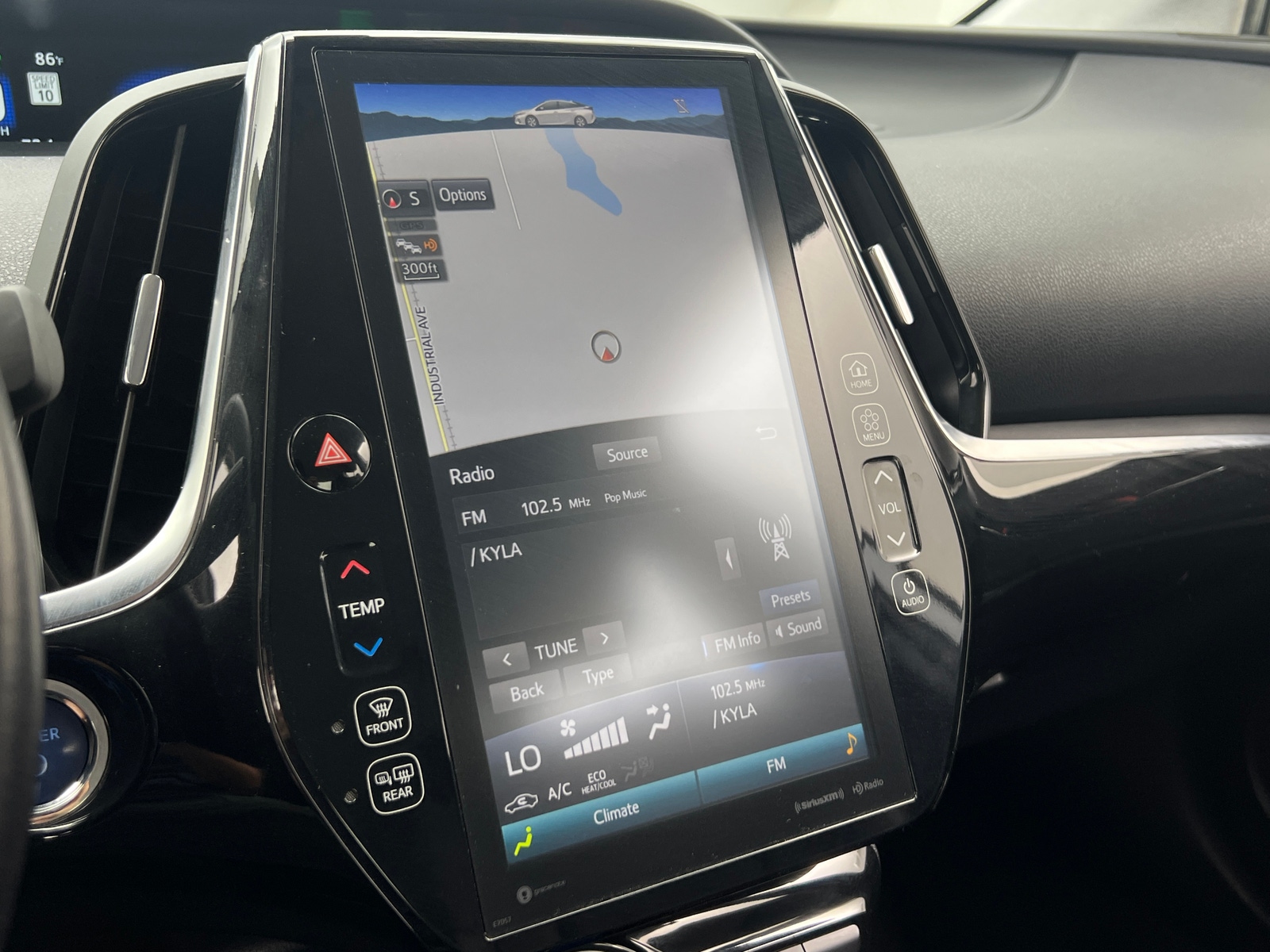 Thumbnail: 2021 Toyota Prius Prime - 4