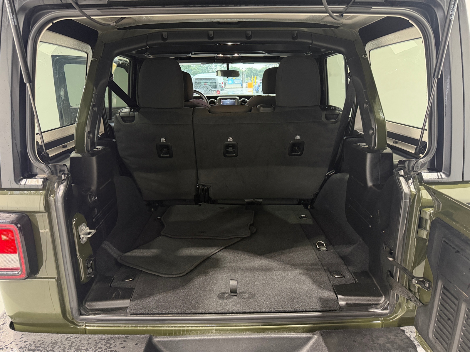Thumbnail: 2022 Jeep Wrangler - 7