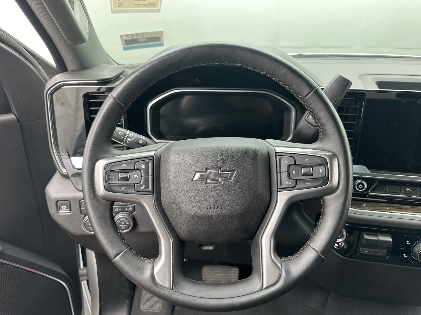 Thumbnail: 2026 Chevrolet Silverado 1500 - 5
