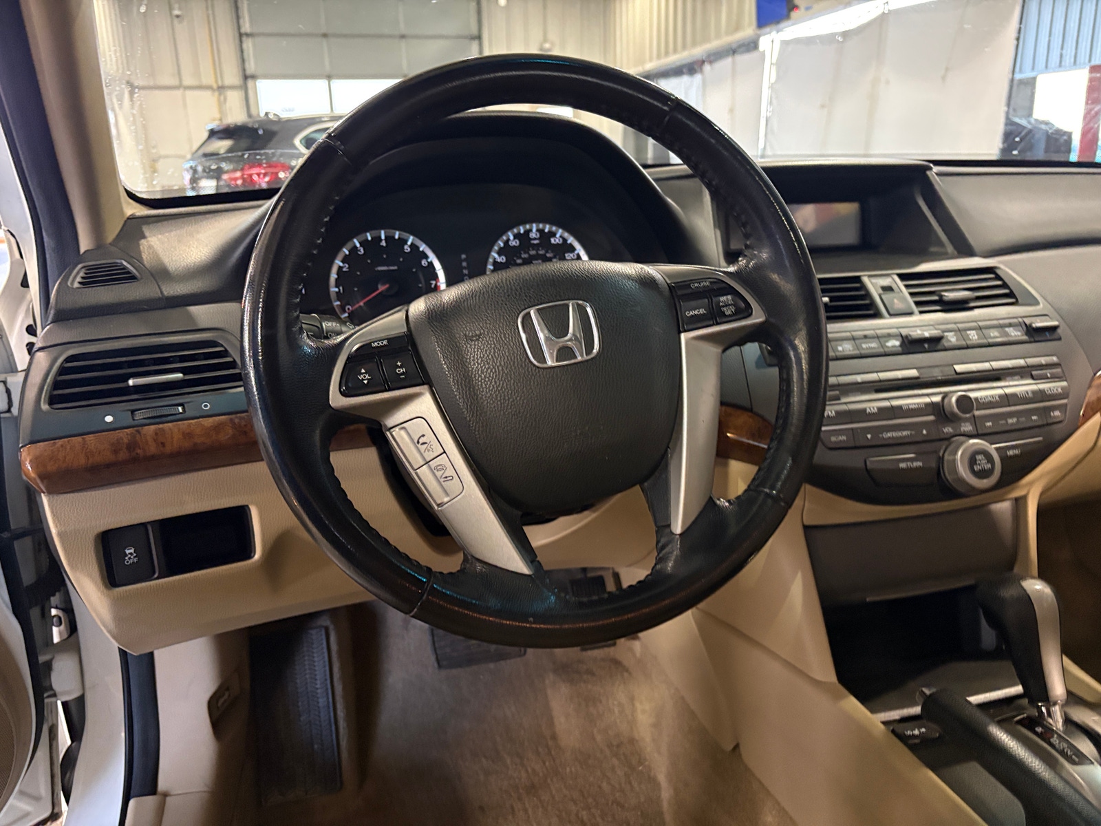 Thumbnail: 2011 Honda Accord - 4