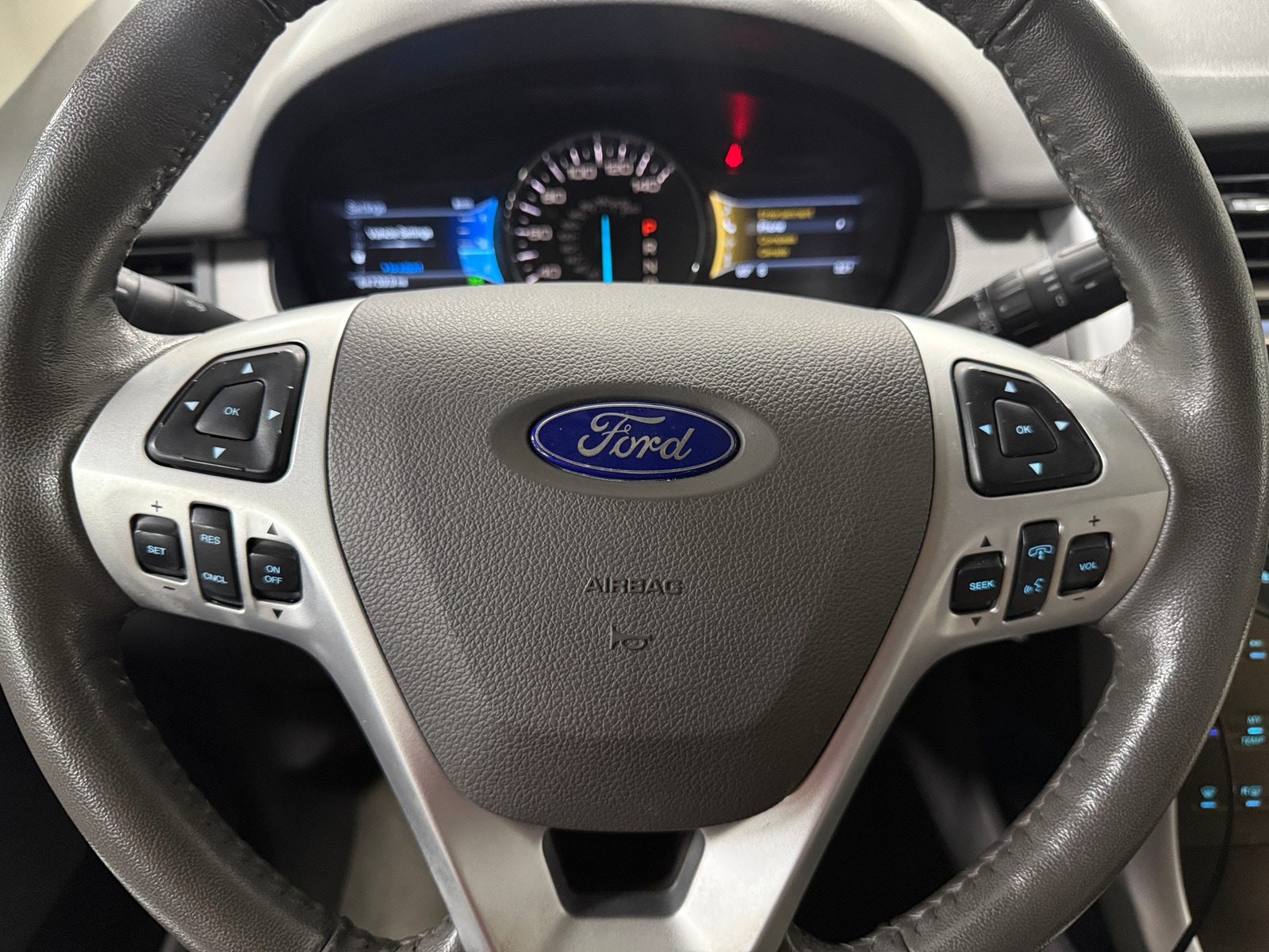 Thumbnail: 2013 Ford Edge - 4