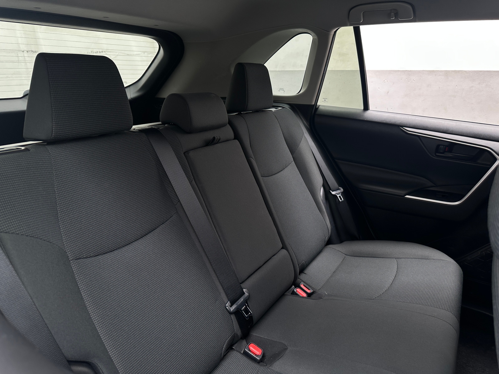 Thumbnail: 2020 Toyota RAV4 - 6