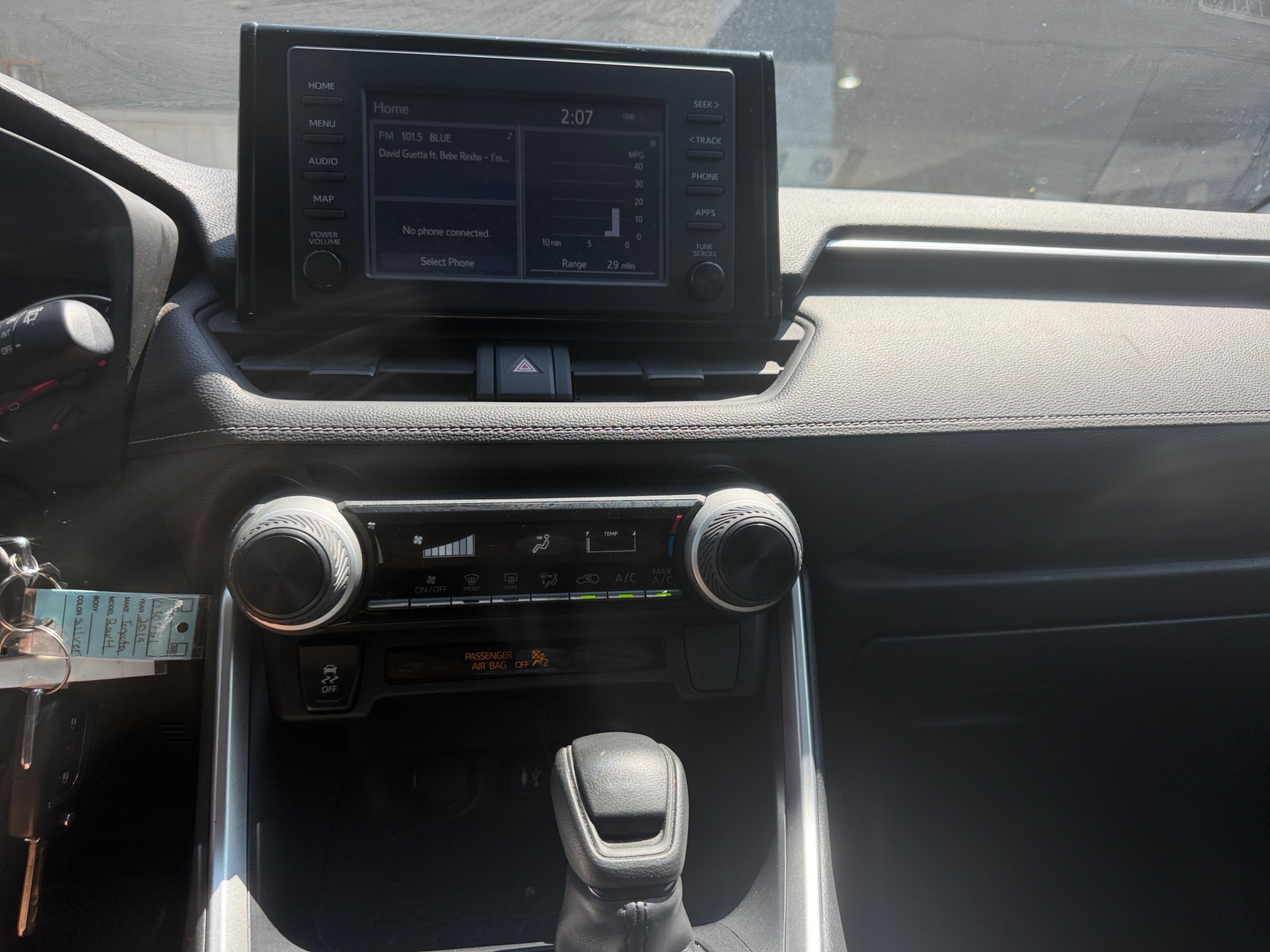 Thumbnail: 2019 Toyota RAV4 - 4