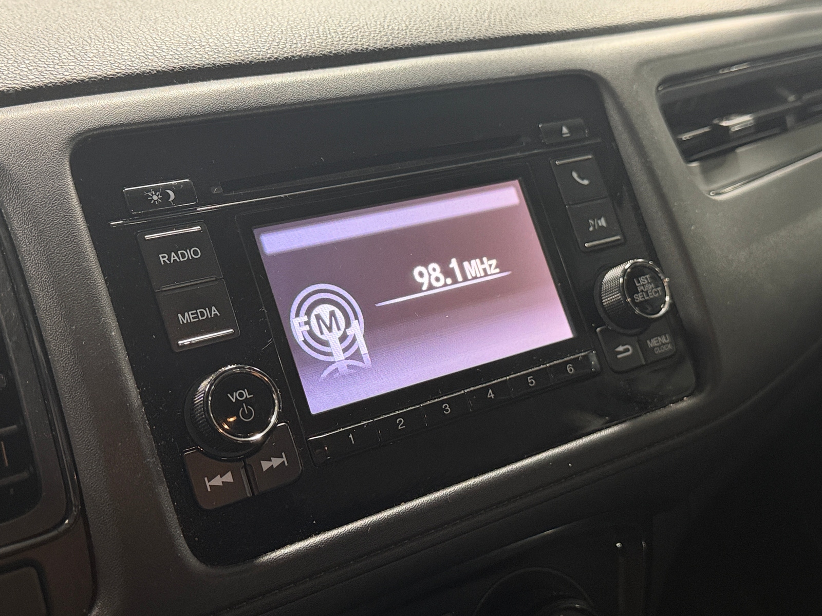 Thumbnail: 2019 Honda HR-V - 4