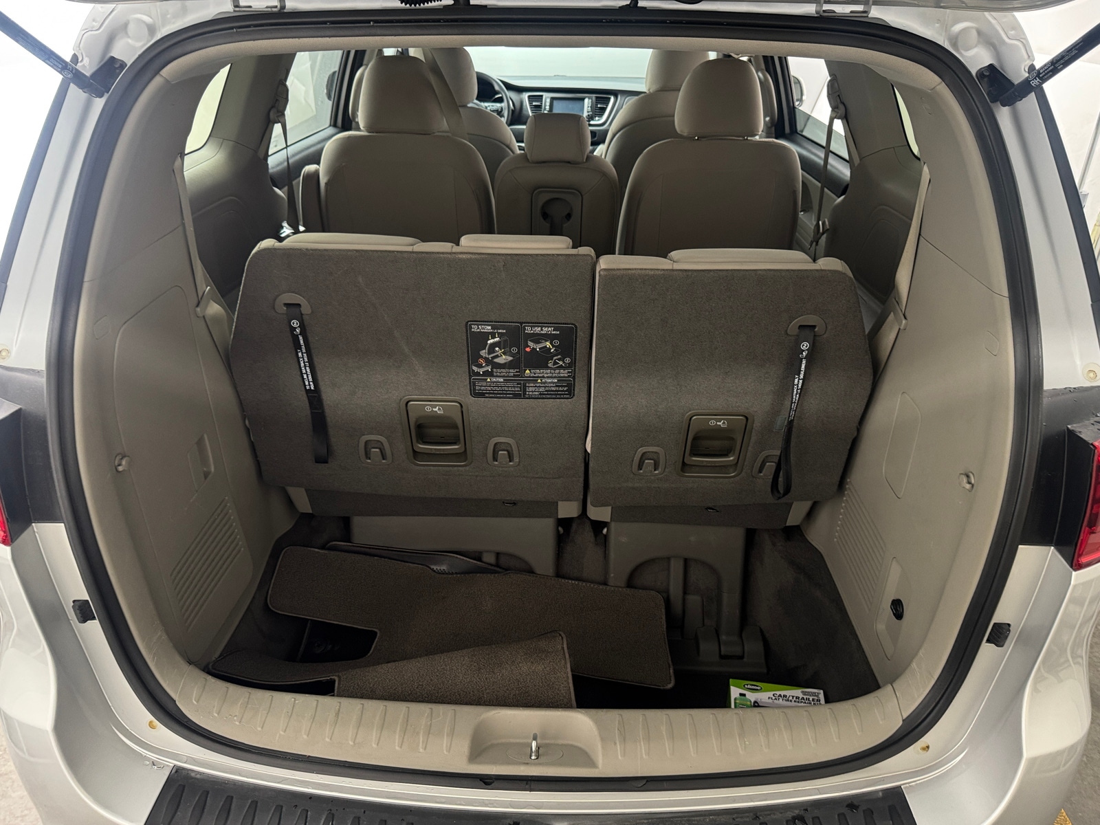 Thumbnail: 2020 Kia Sedona - 7