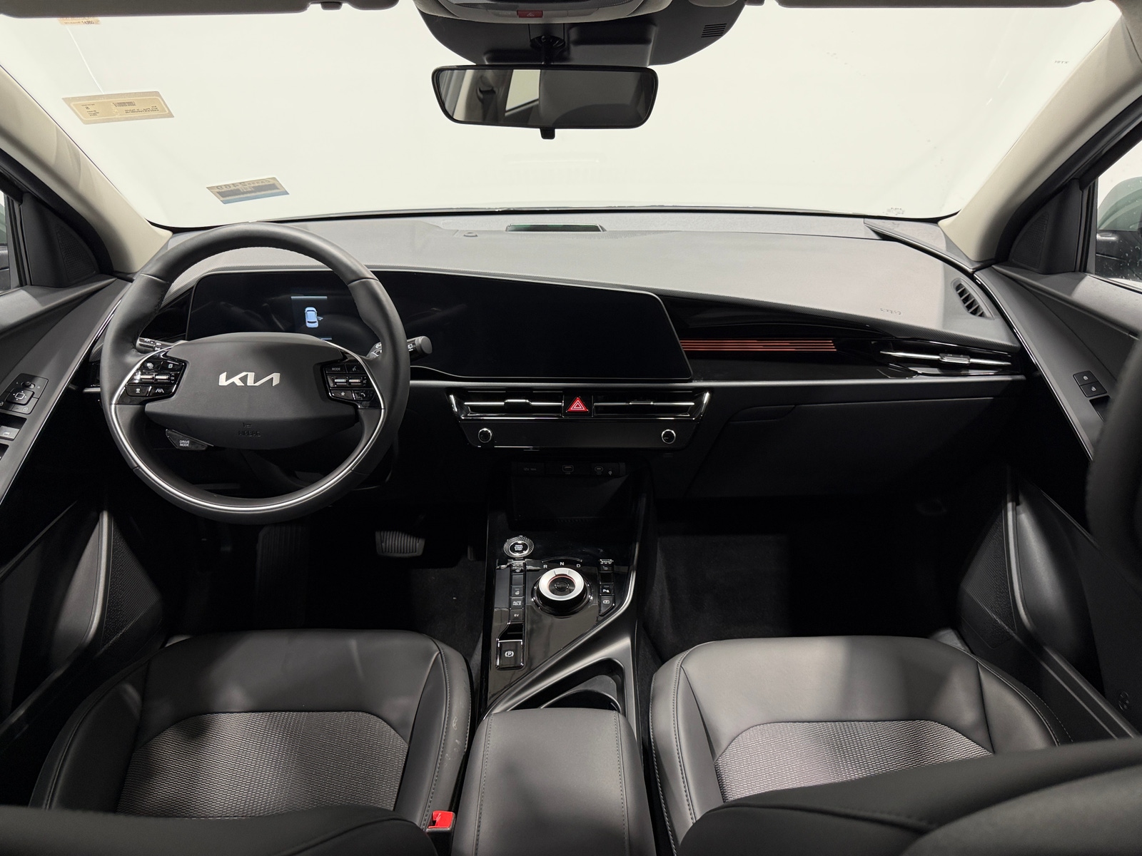 Thumbnail: 2025 Kia Niro - 2