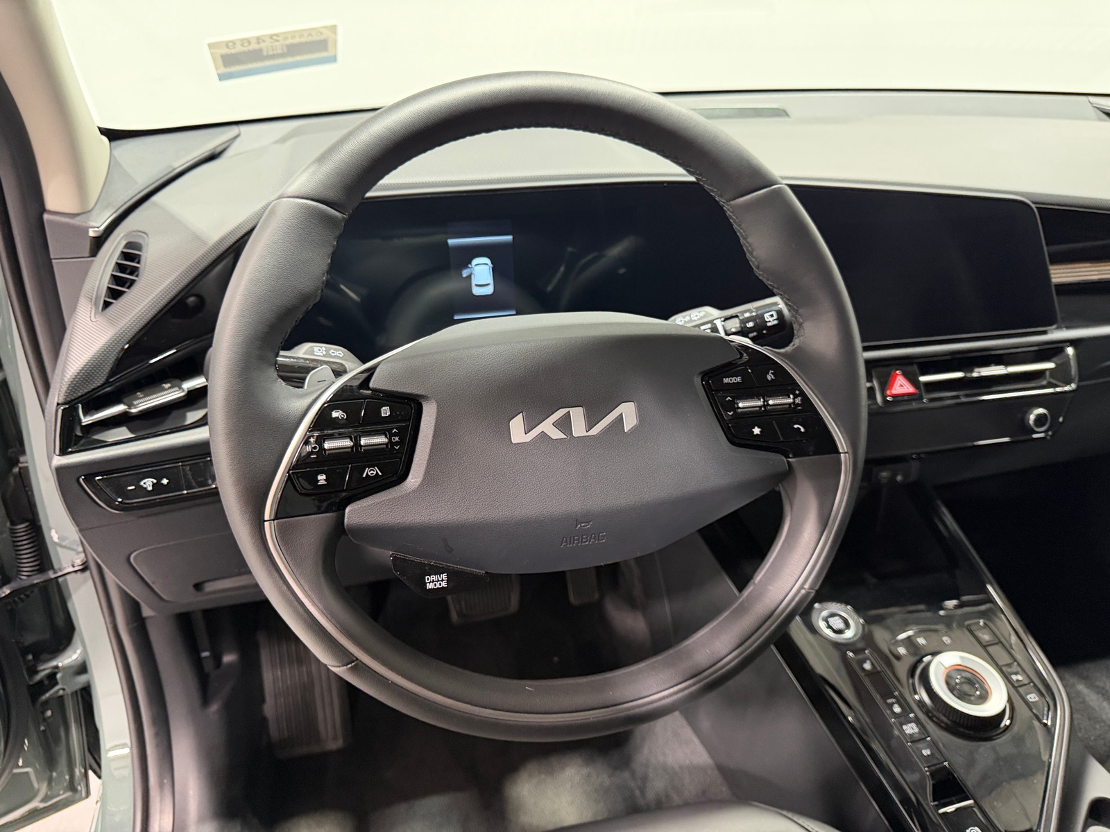 Thumbnail: 2025 Kia Niro - 4