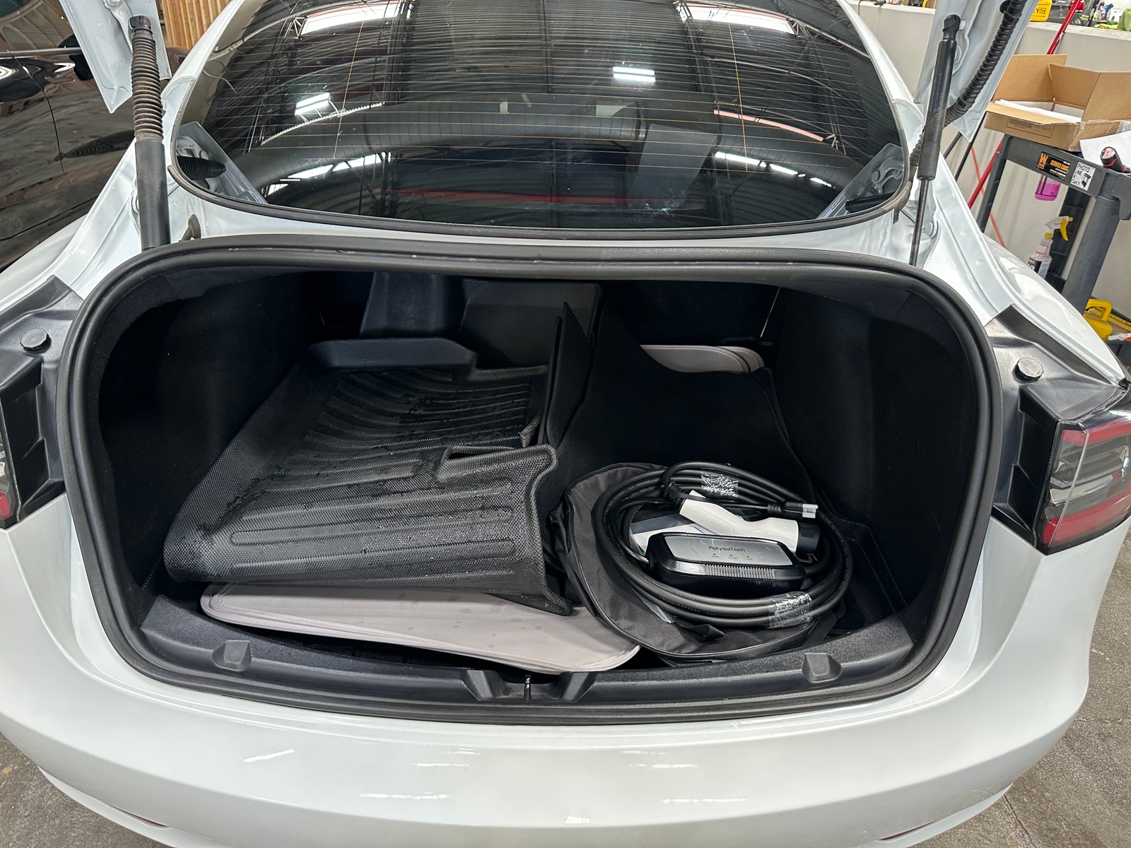 Thumbnail: 2023 Tesla Model 3 - 6