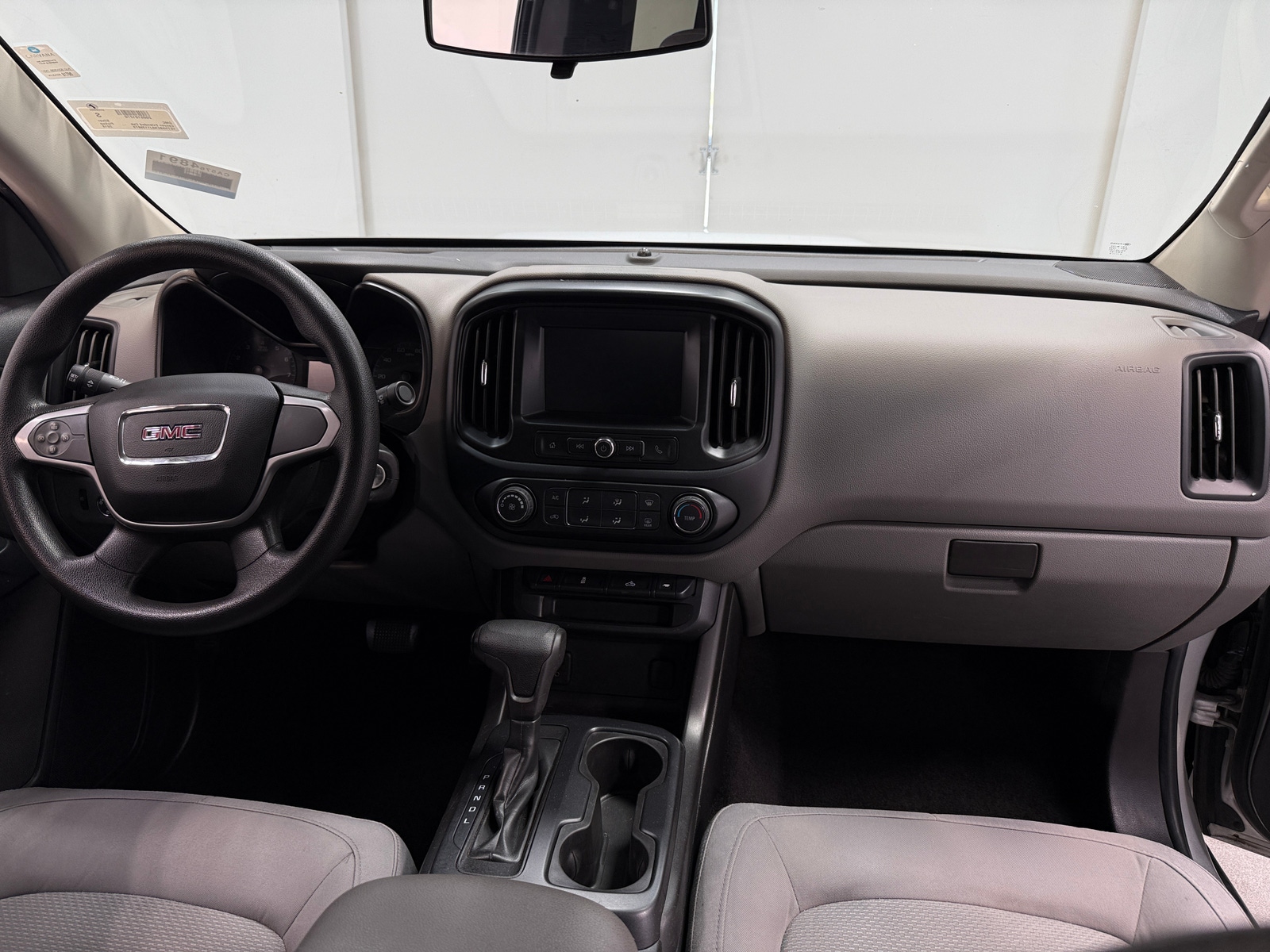 Thumbnail: 2018 GMC Canyon - 3