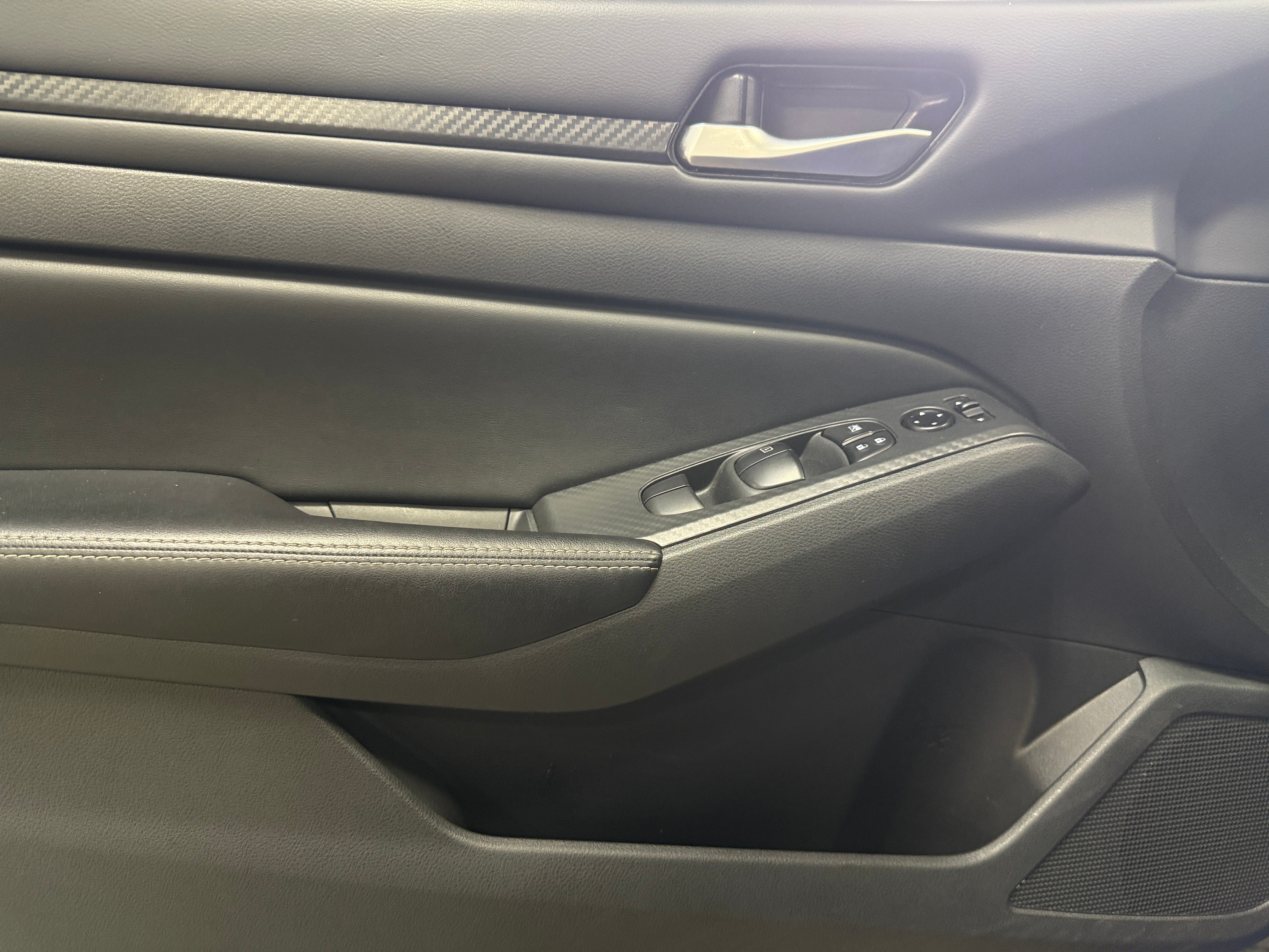 2025 Nissan Altima SV - Photo 7