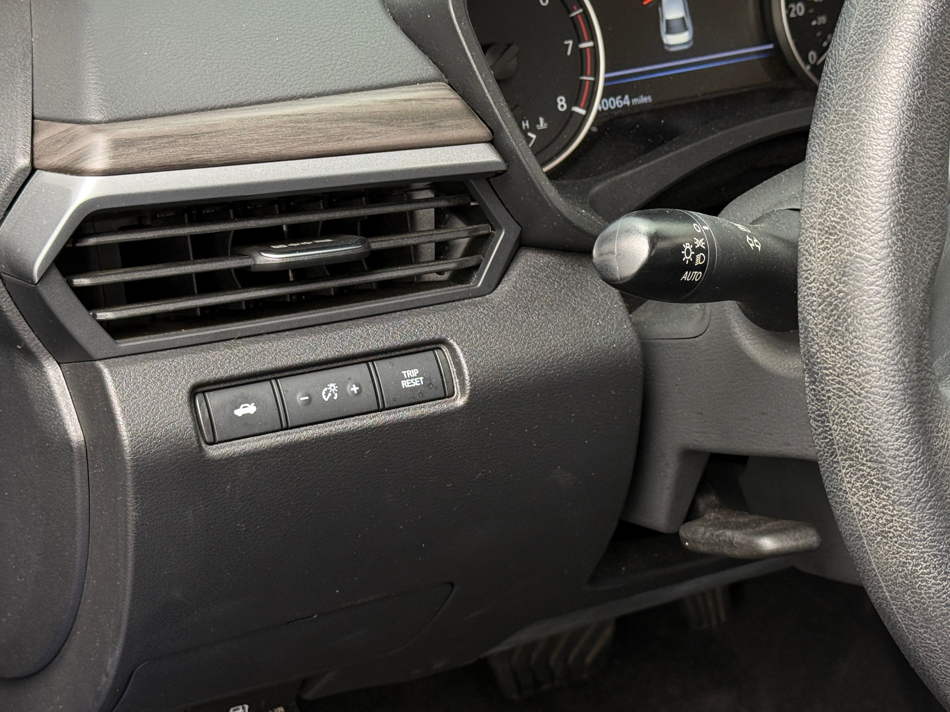 2025 Nissan Altima SV - Photo 10
