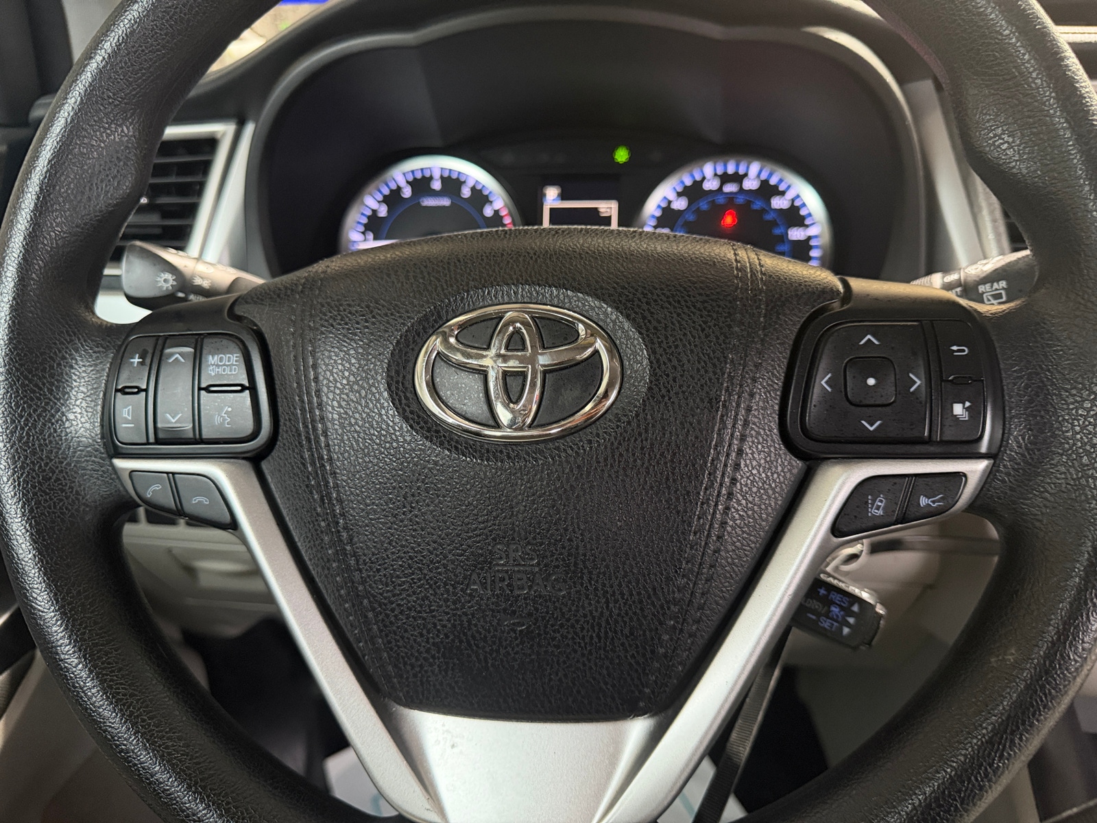 Thumbnail: 2017 Toyota Highlander - 5