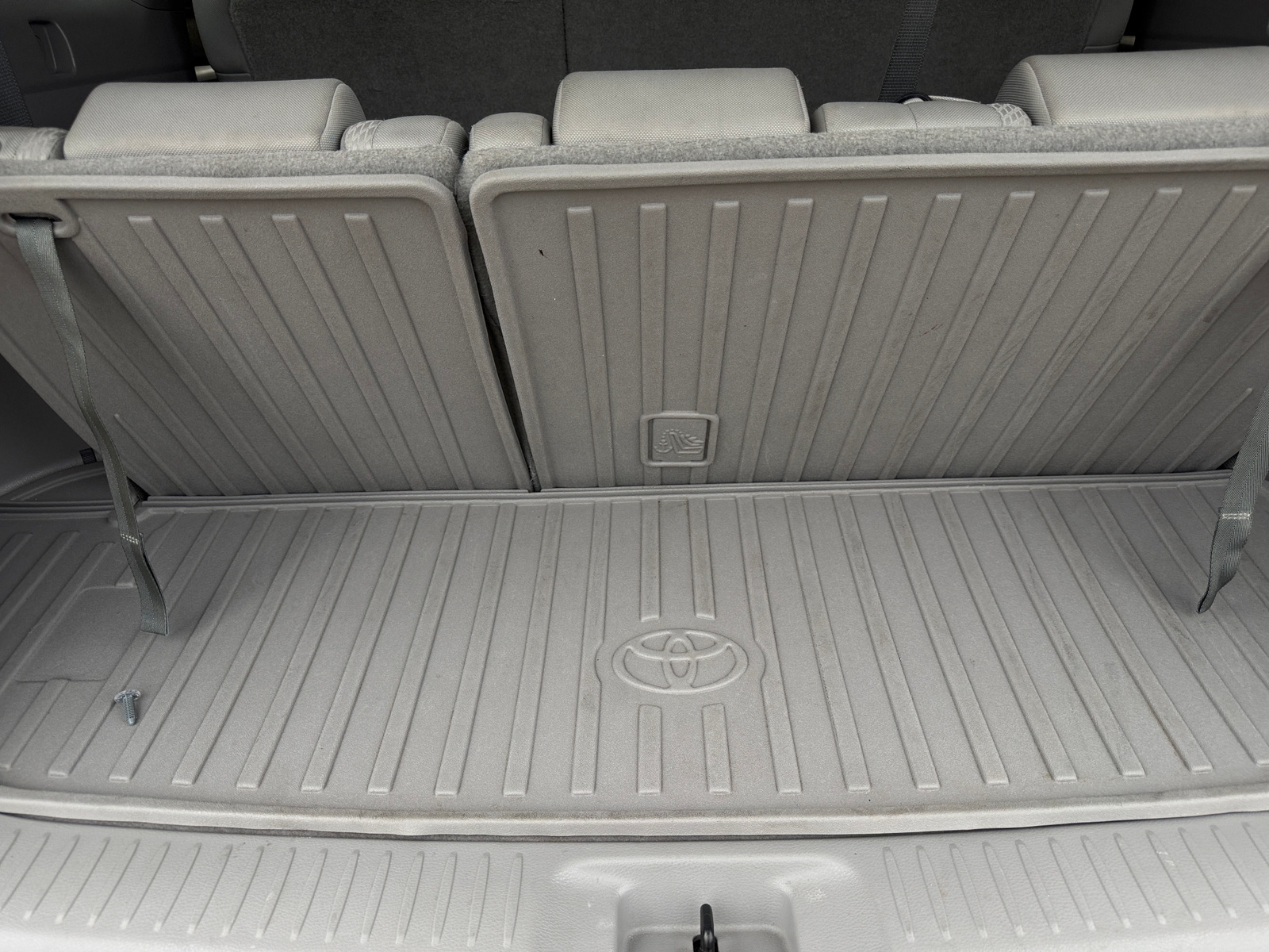 Thumbnail: 2017 Toyota Highlander - 7