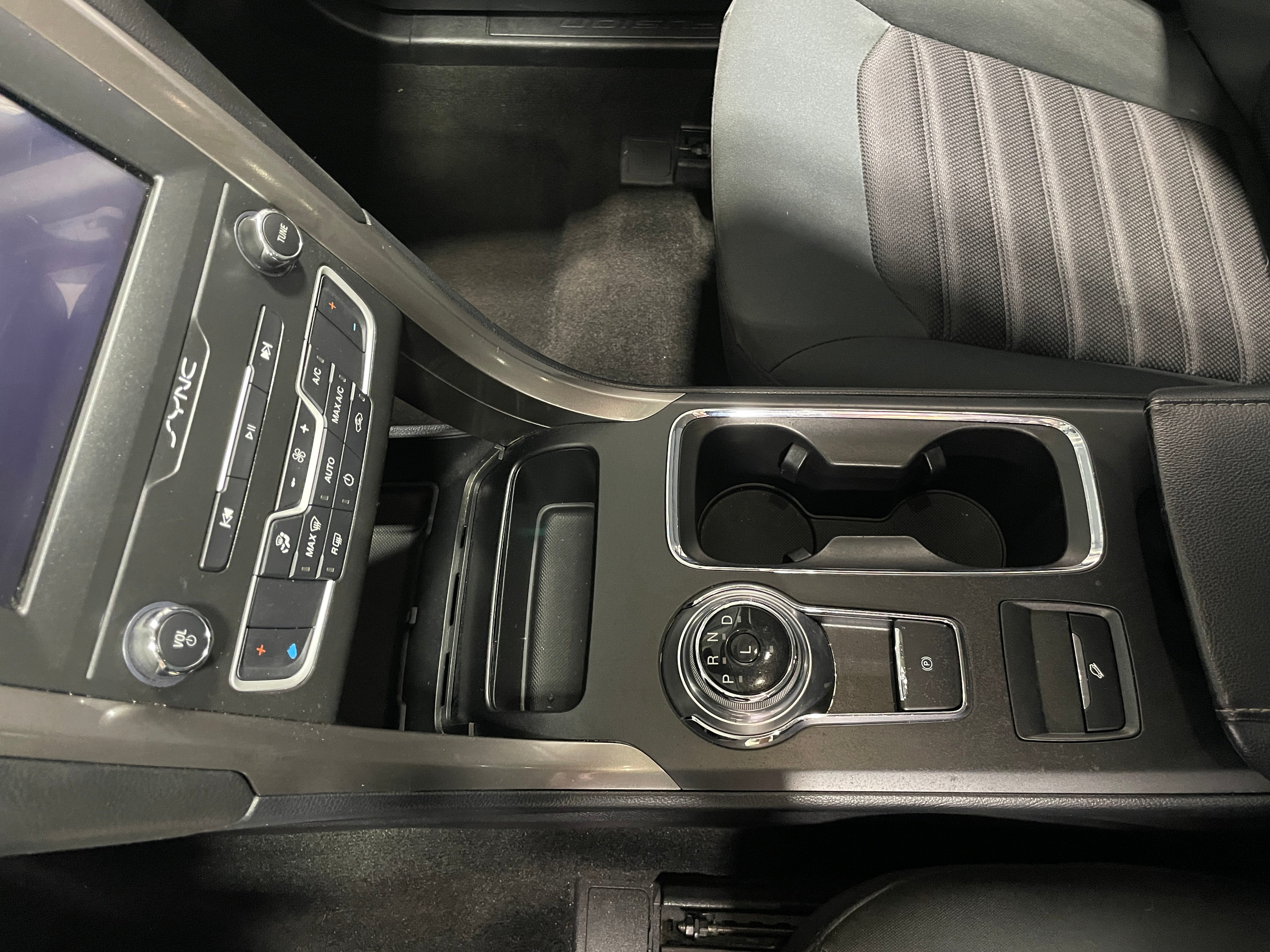 2019 Ford Fusion - Photo 7