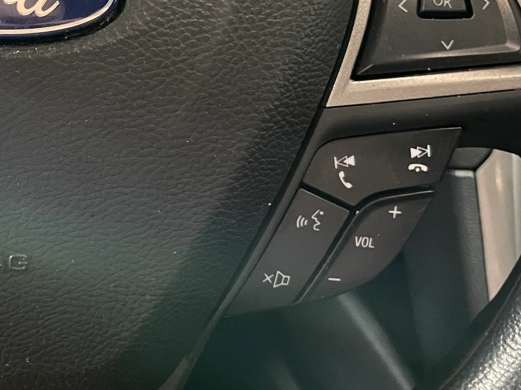 2019 Ford Fusion - Photo 18