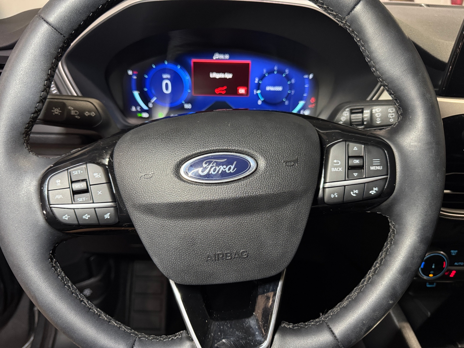 Thumbnail: 2022 Ford Escape - 4